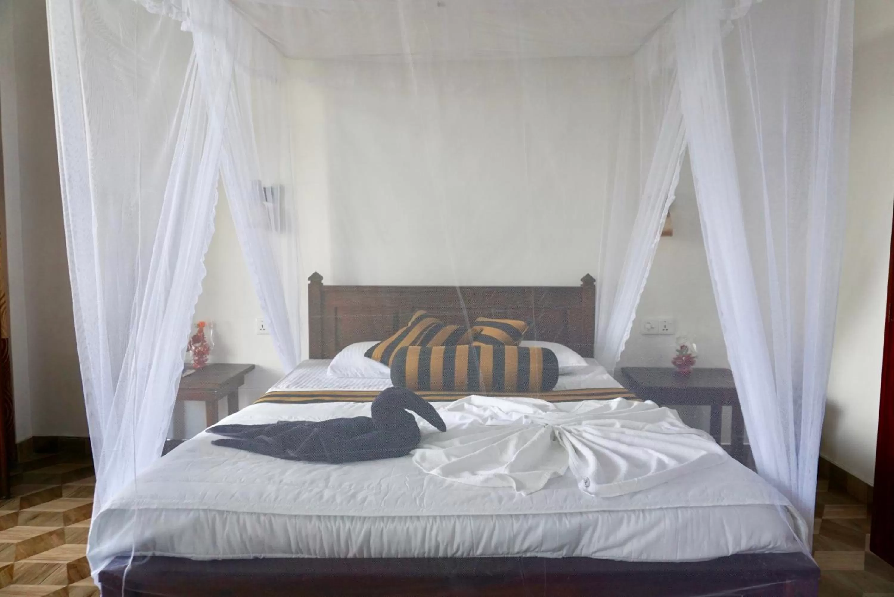 Bedroom, Bed in Sun View Resort Kithalella