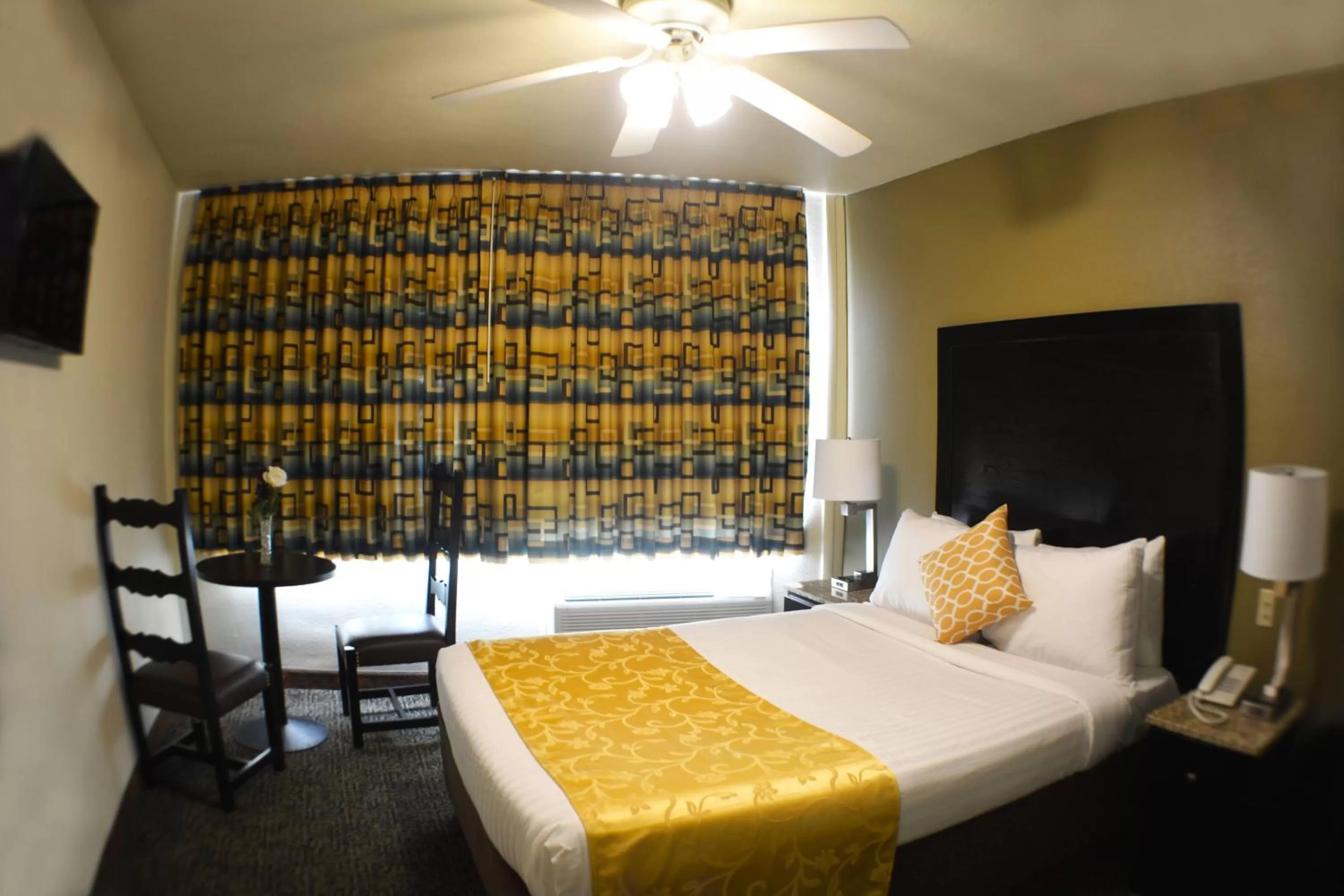 Bed in Hotel America