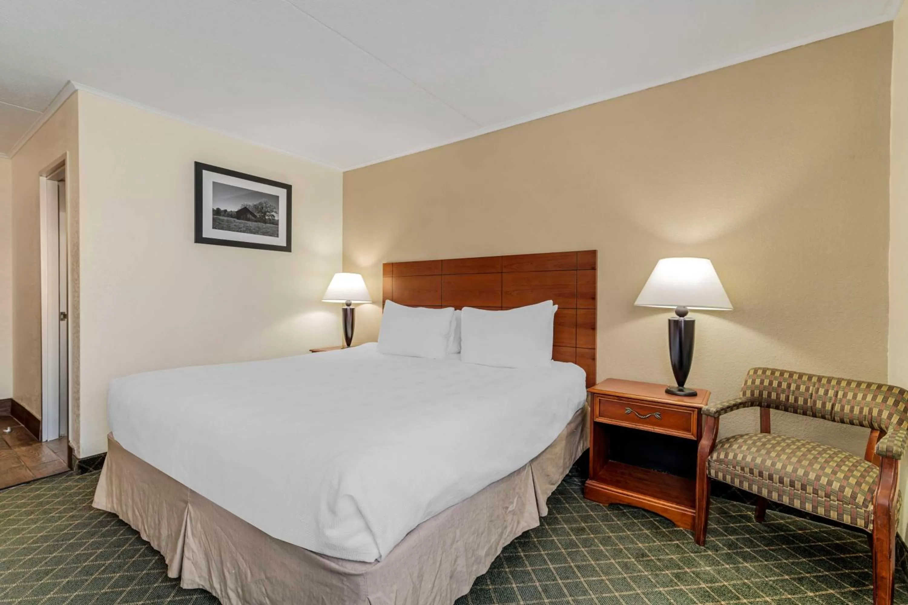 Bedroom, Bed in Best Western Plus Augusta Civic Center Inn