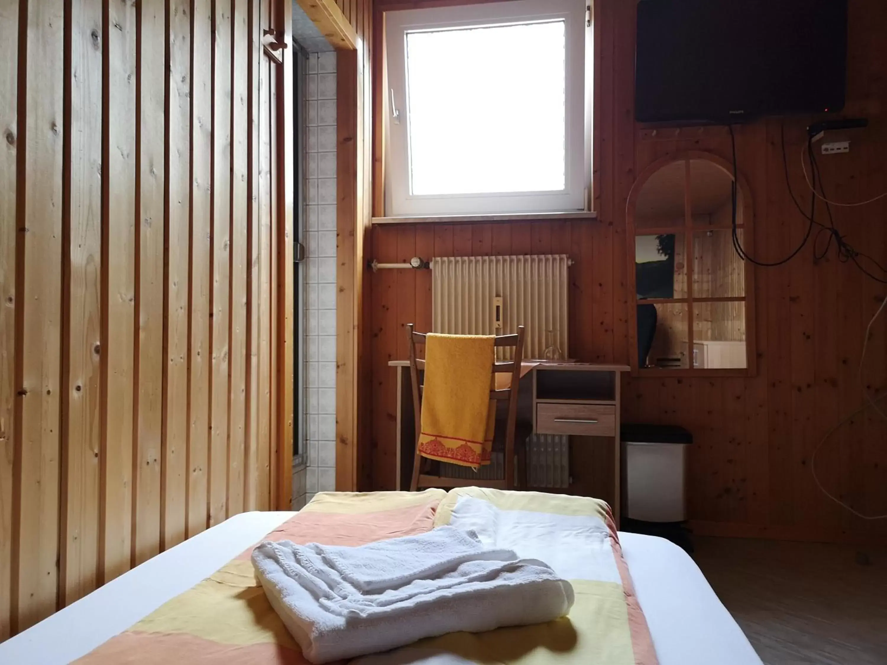 Single Room with Shared Bathroom - single occupancy in Zum Erbacher Hof Single Room with Shared Bathroom - single occupancy in Zum Erbacher Hof