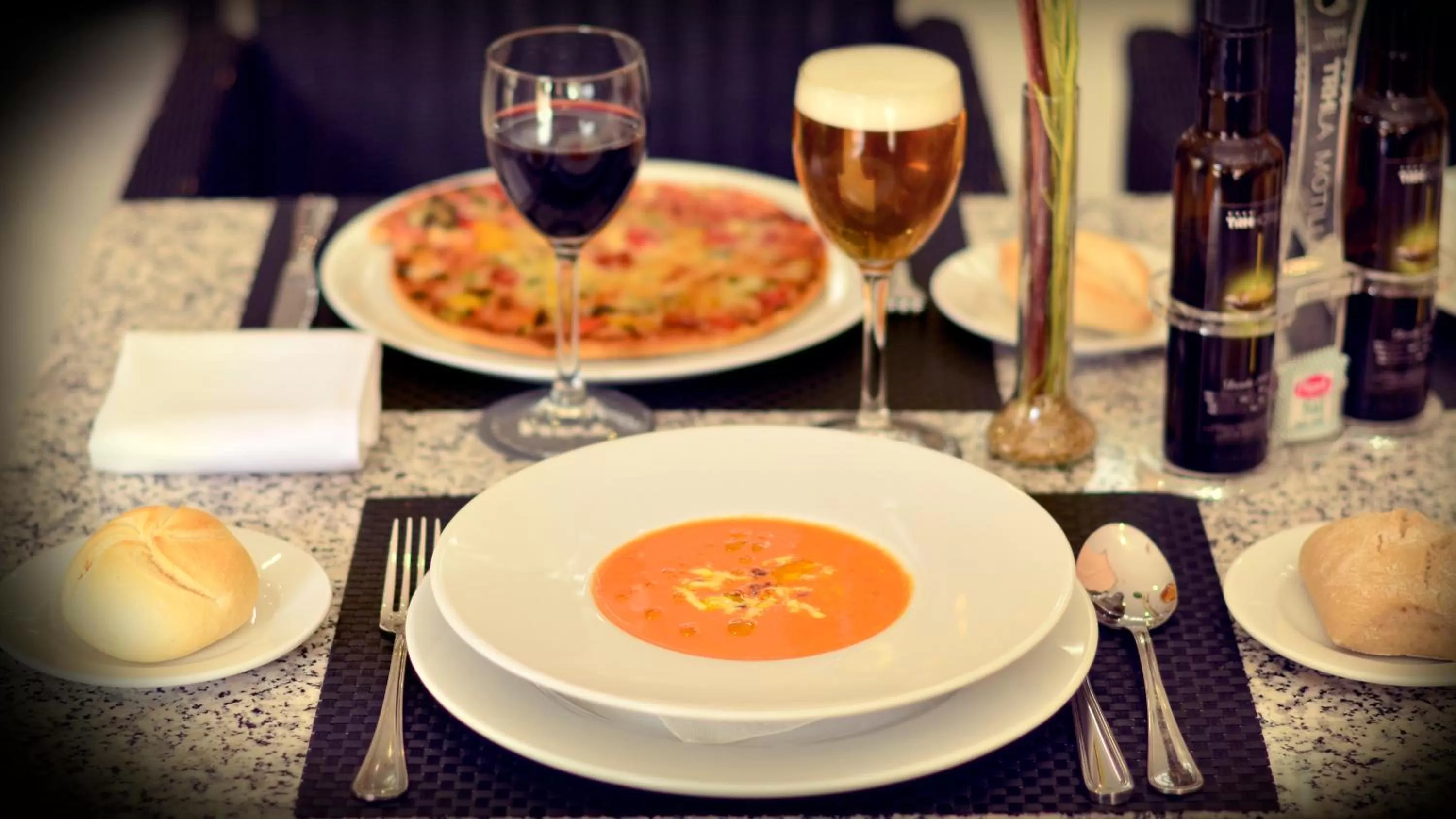 Restaurant/places to eat in Hotel TRH La Motilla