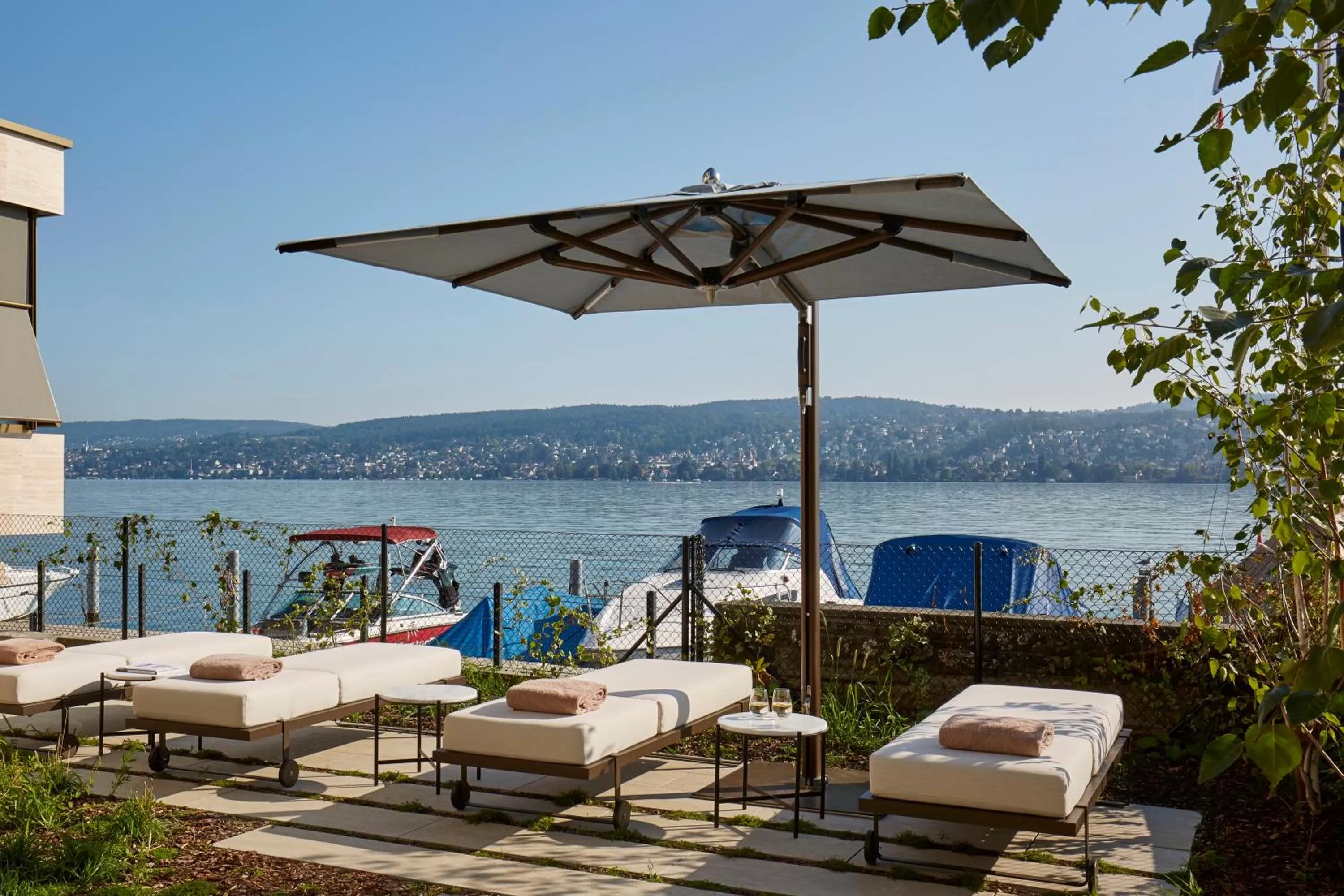 Patio in Alex Lake Zürich