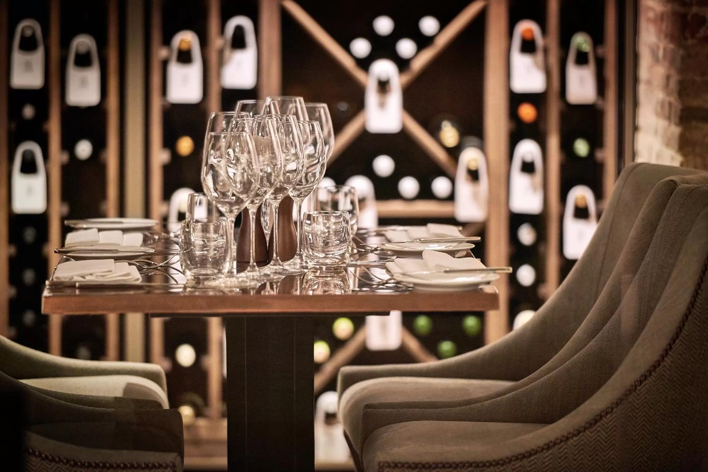 Food and drinks in Marquis Suffolk