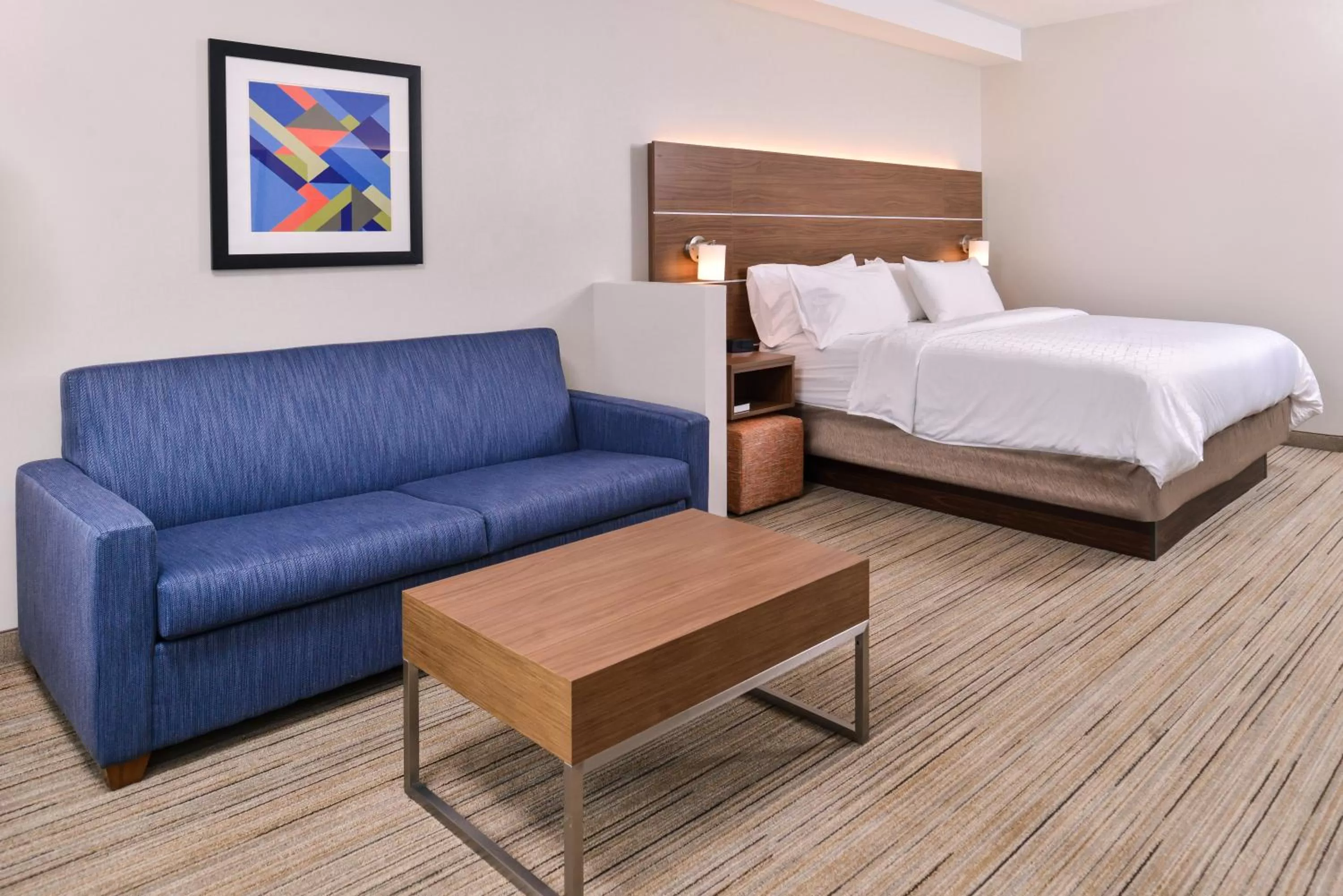 Bedroom, Bed in Holiday Inn Express & Suites Farmville by IHG