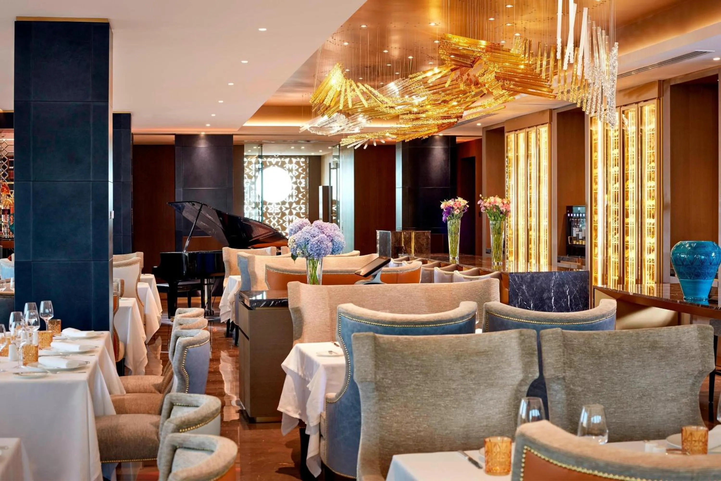 Restaurant/places to eat in The Alexander, a Luxury Collection Hotel, Yerevan