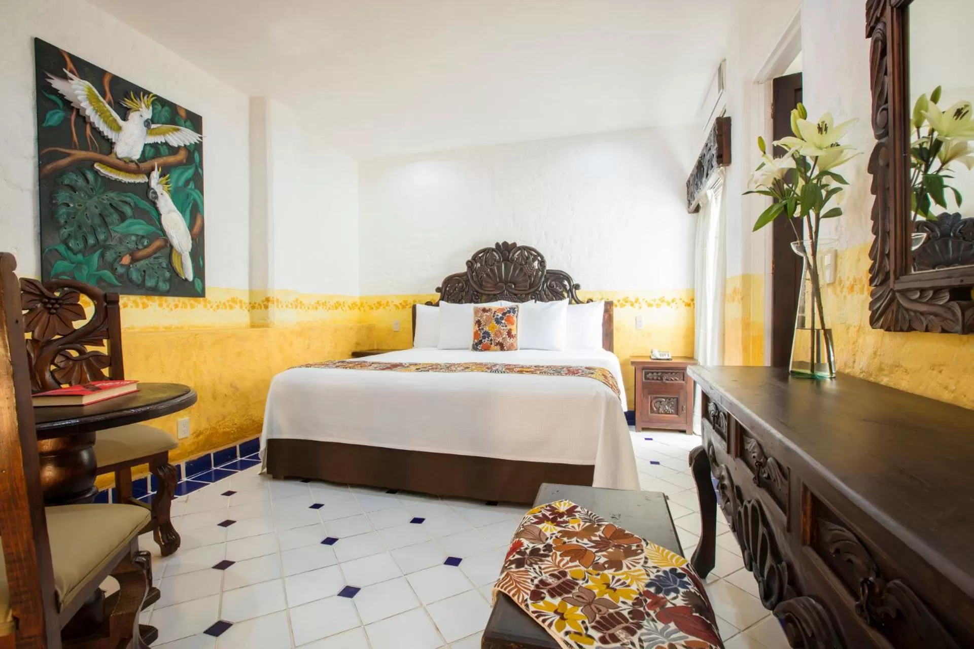 Bed in Los Arcos Suites