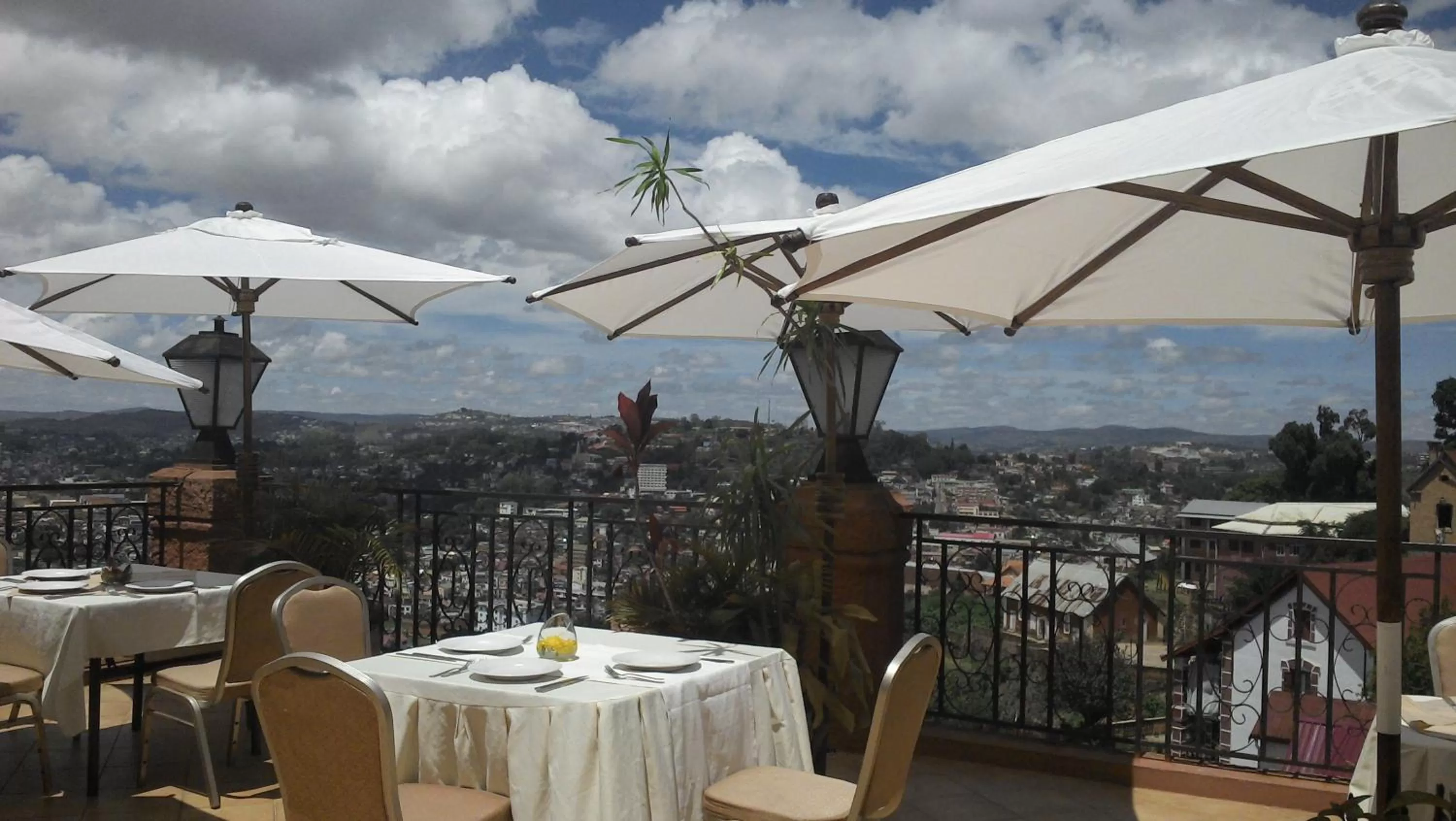 Patio in Relais De La Haute Ville Tana