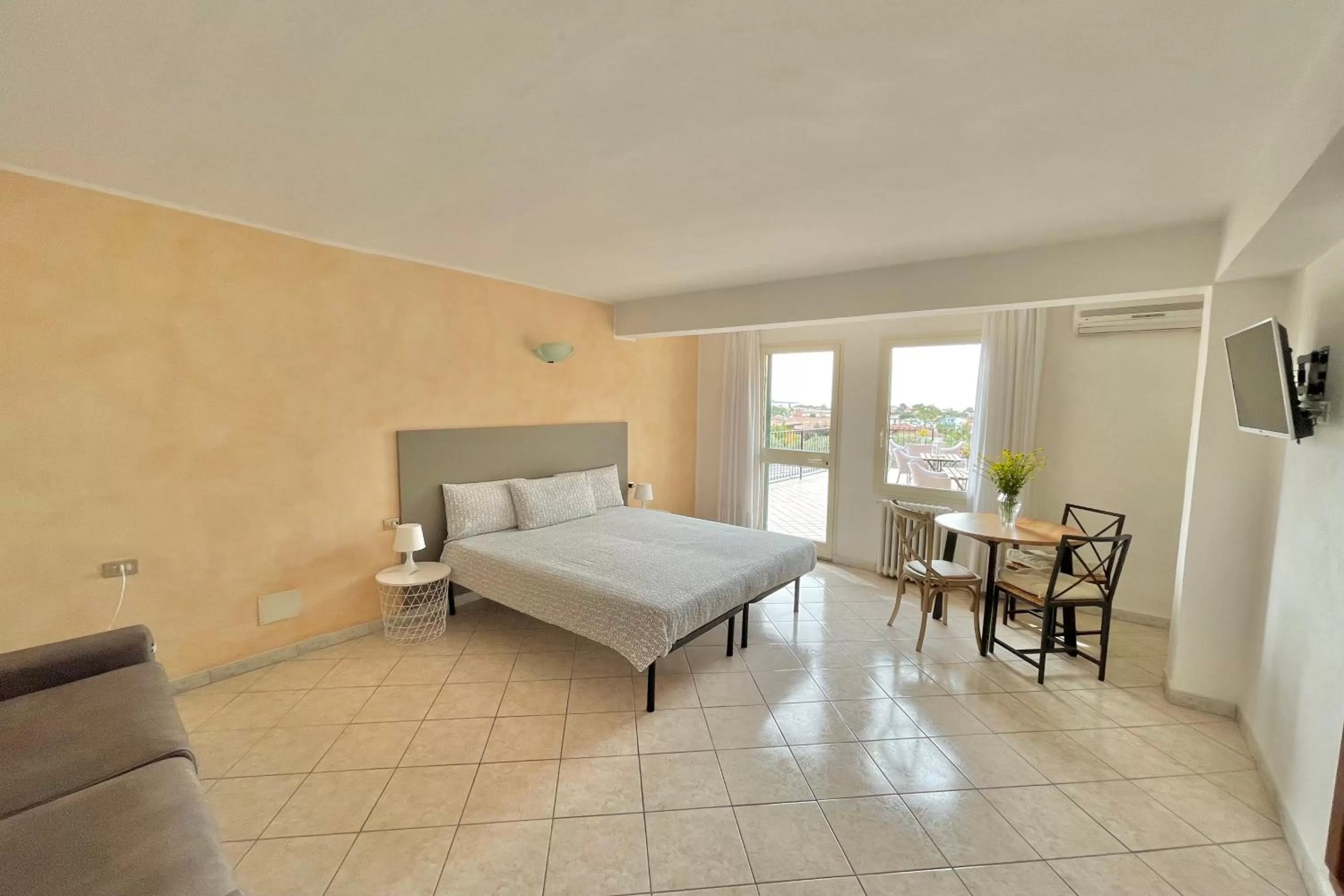 Photo of the whole room, Bed in Albergo Vittoria