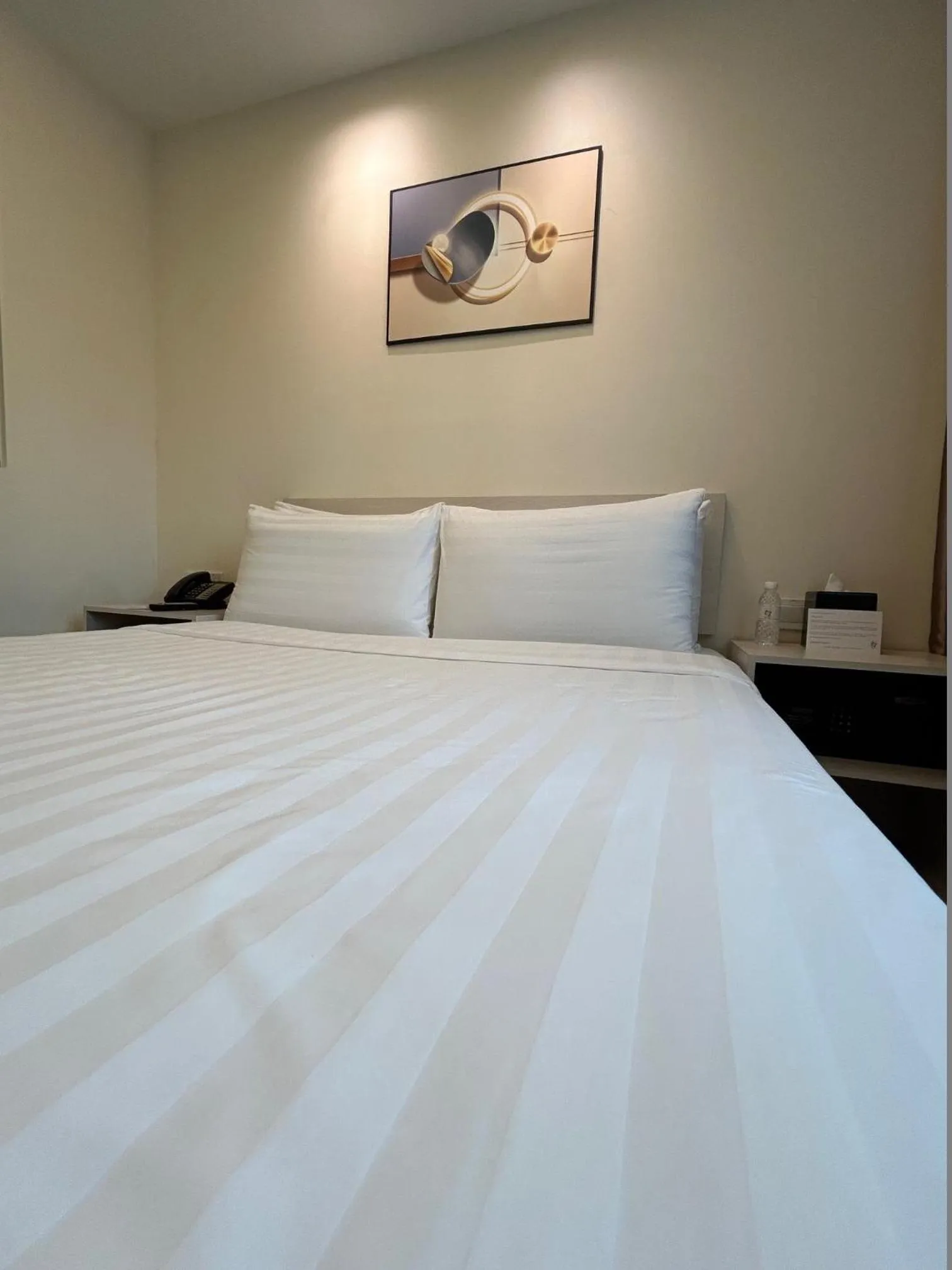 Bed in Link Hotel Singapore