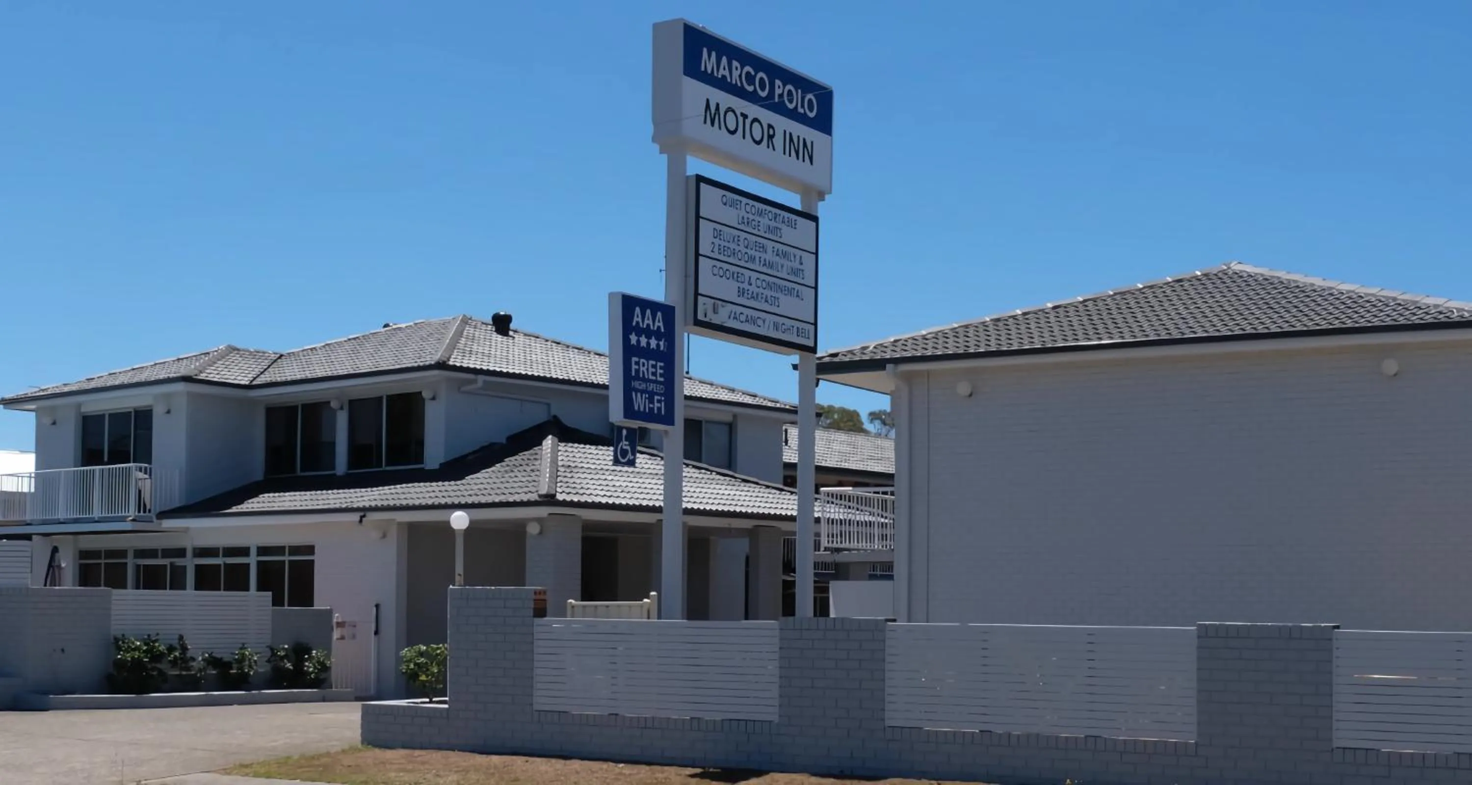 Property building in Marco Polo Motor Inn Taree