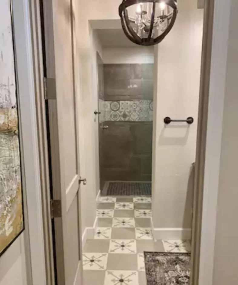 Shower in Domaine Chardonnay