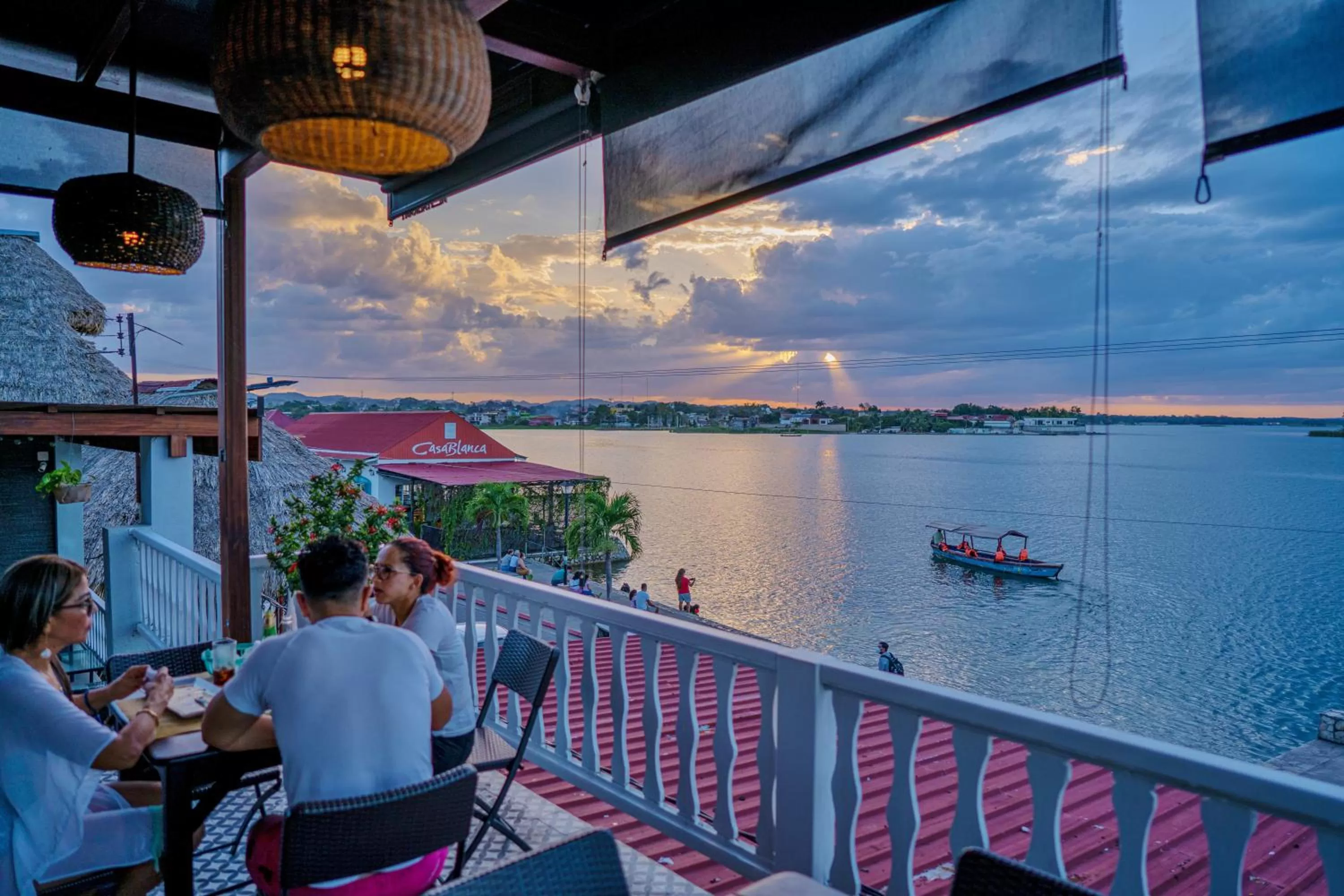 Lake view in Hotel Casona de La Isla