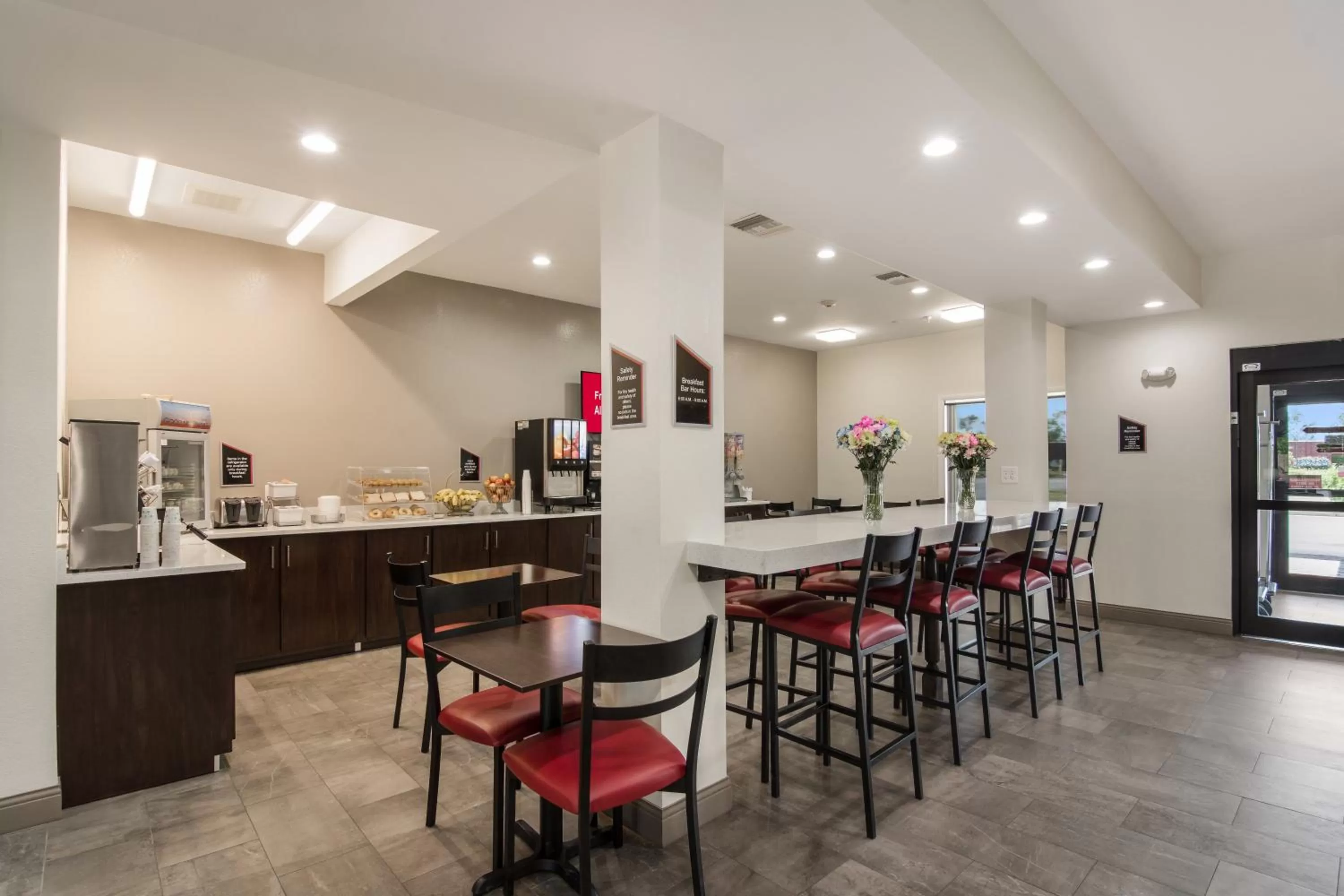 Breakfast in Red Roof Inn Panama City