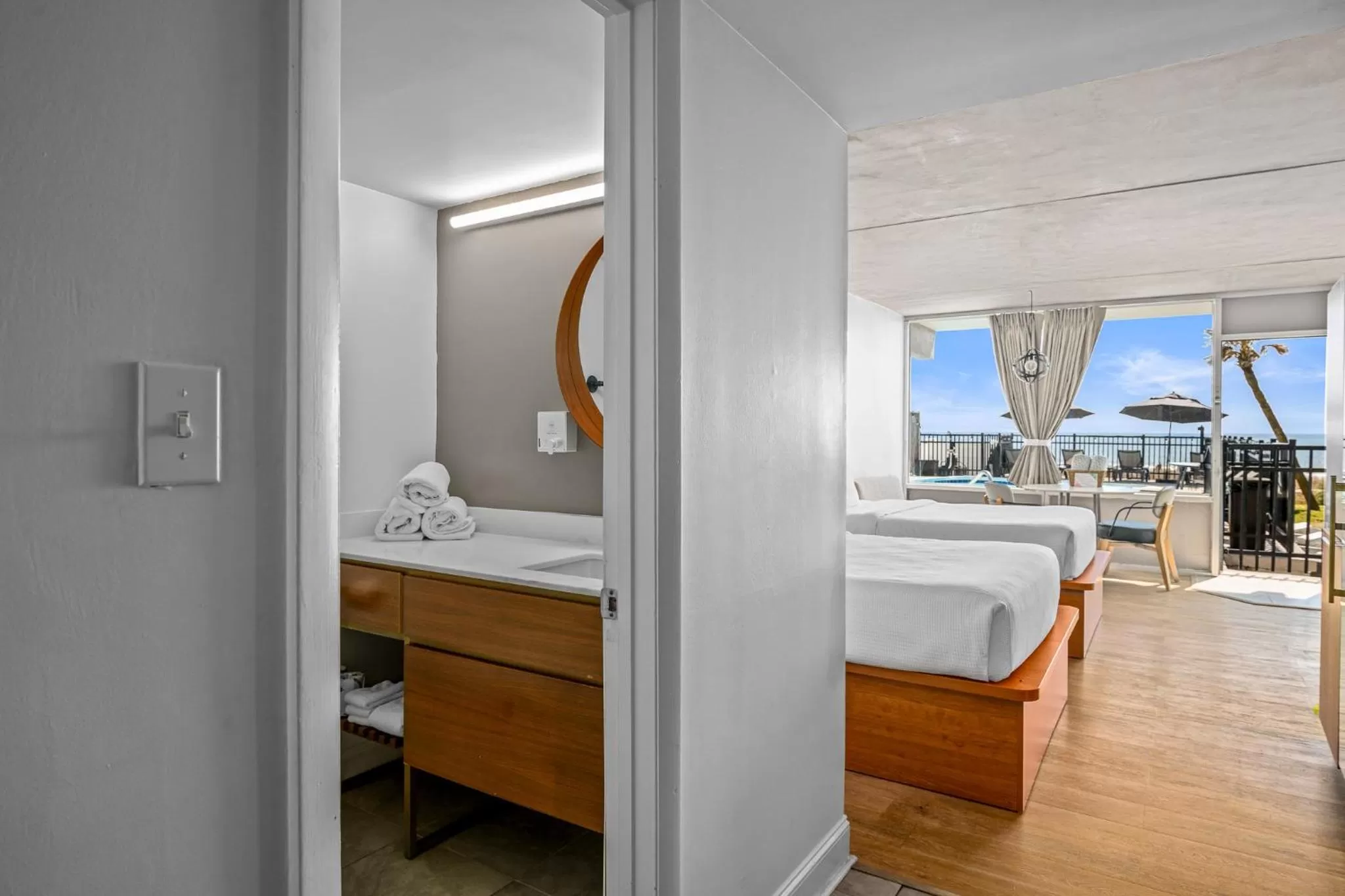 Bathroom, Bed in The Beverley Beach House