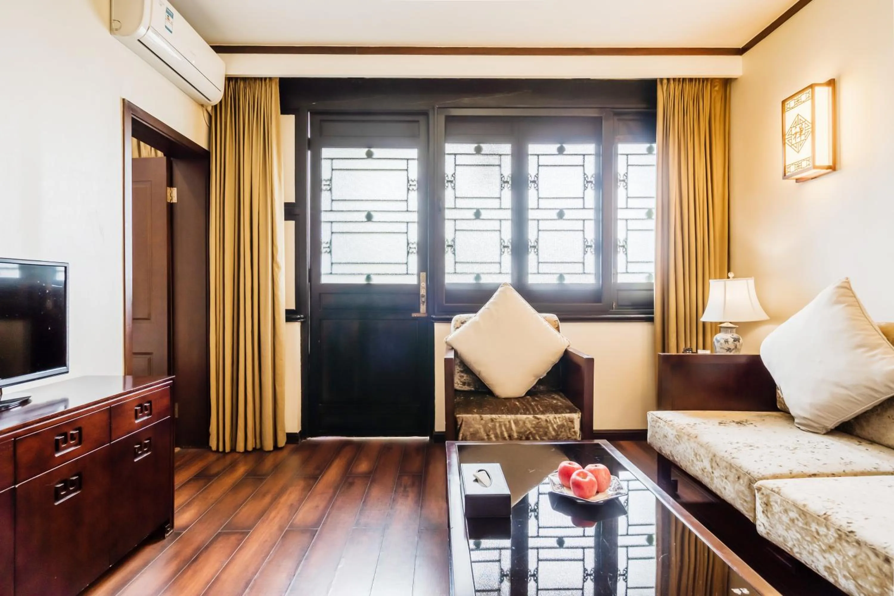 Living room in Buddha Zen Hotel