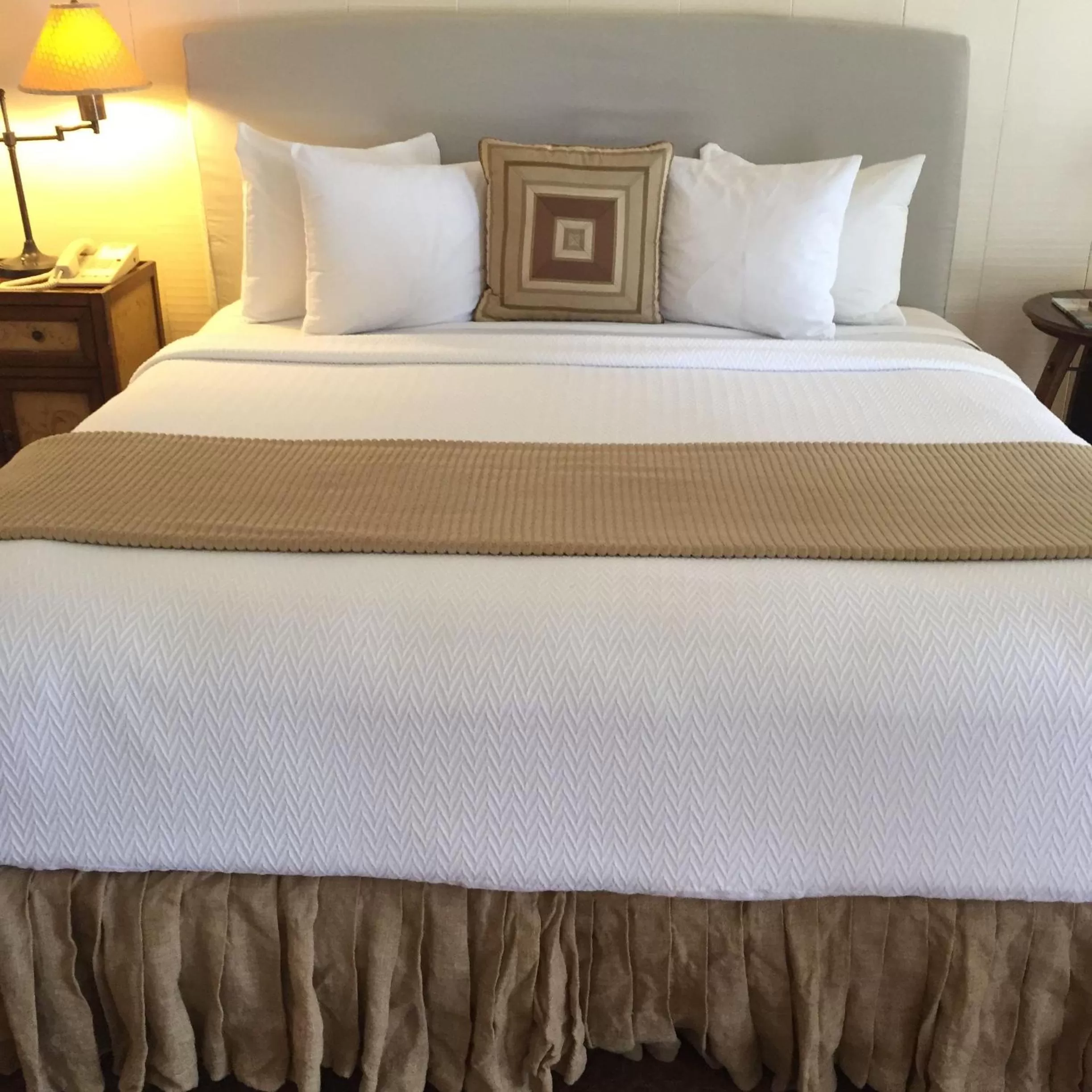 Bed in Carmel River Inn & Cottages