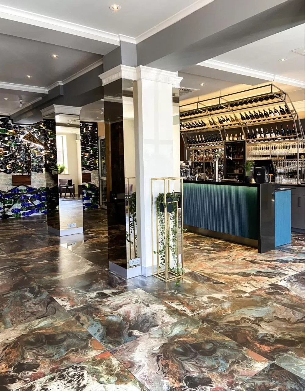 Lobby or reception in MERCURE KLAIPEDA CITY HOTEL, Meetings, Events, Restaurant & Bar - Accor Group, Pet Stay FREE