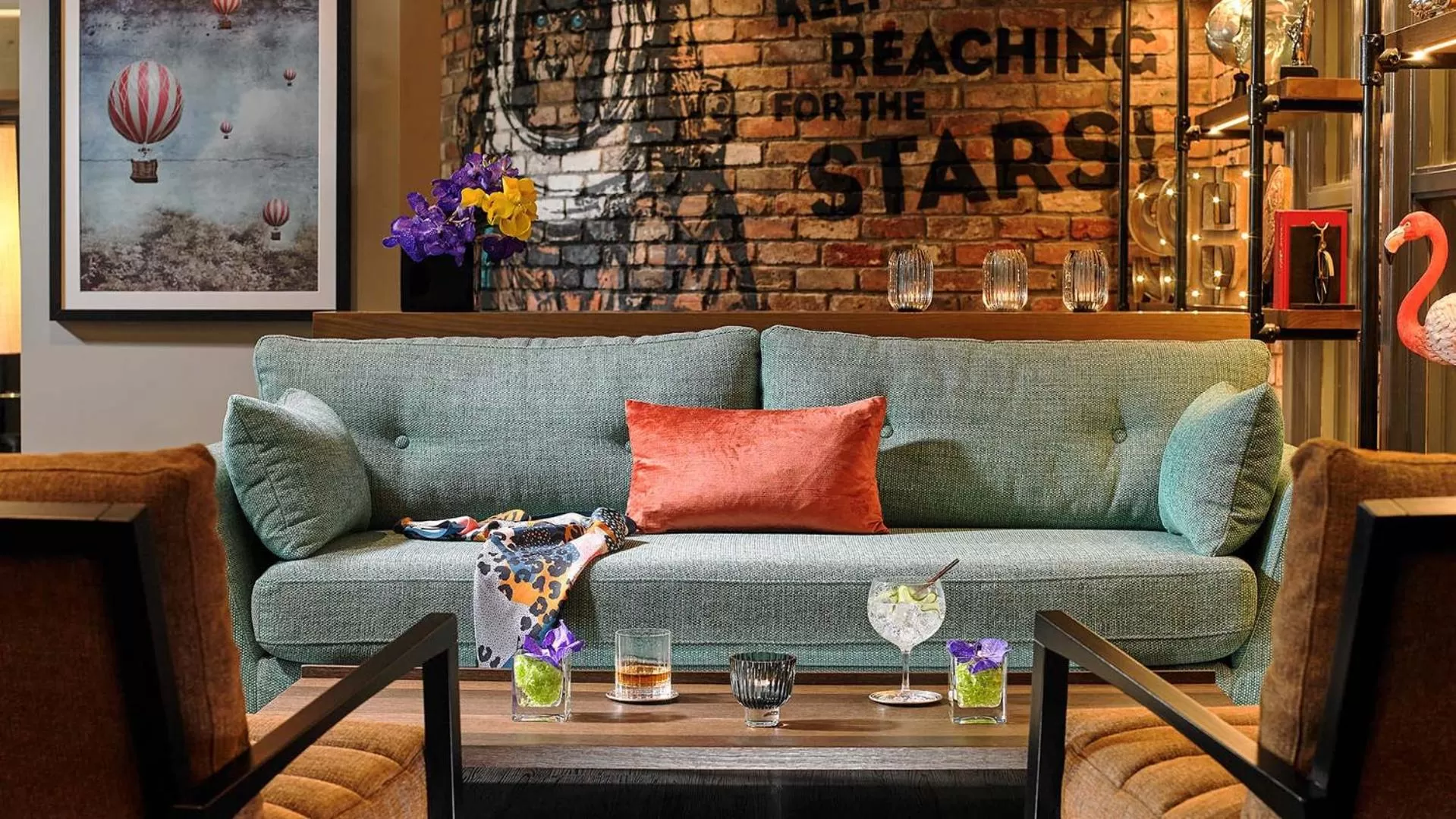 Lounge or bar in Shannon Springs Hotel