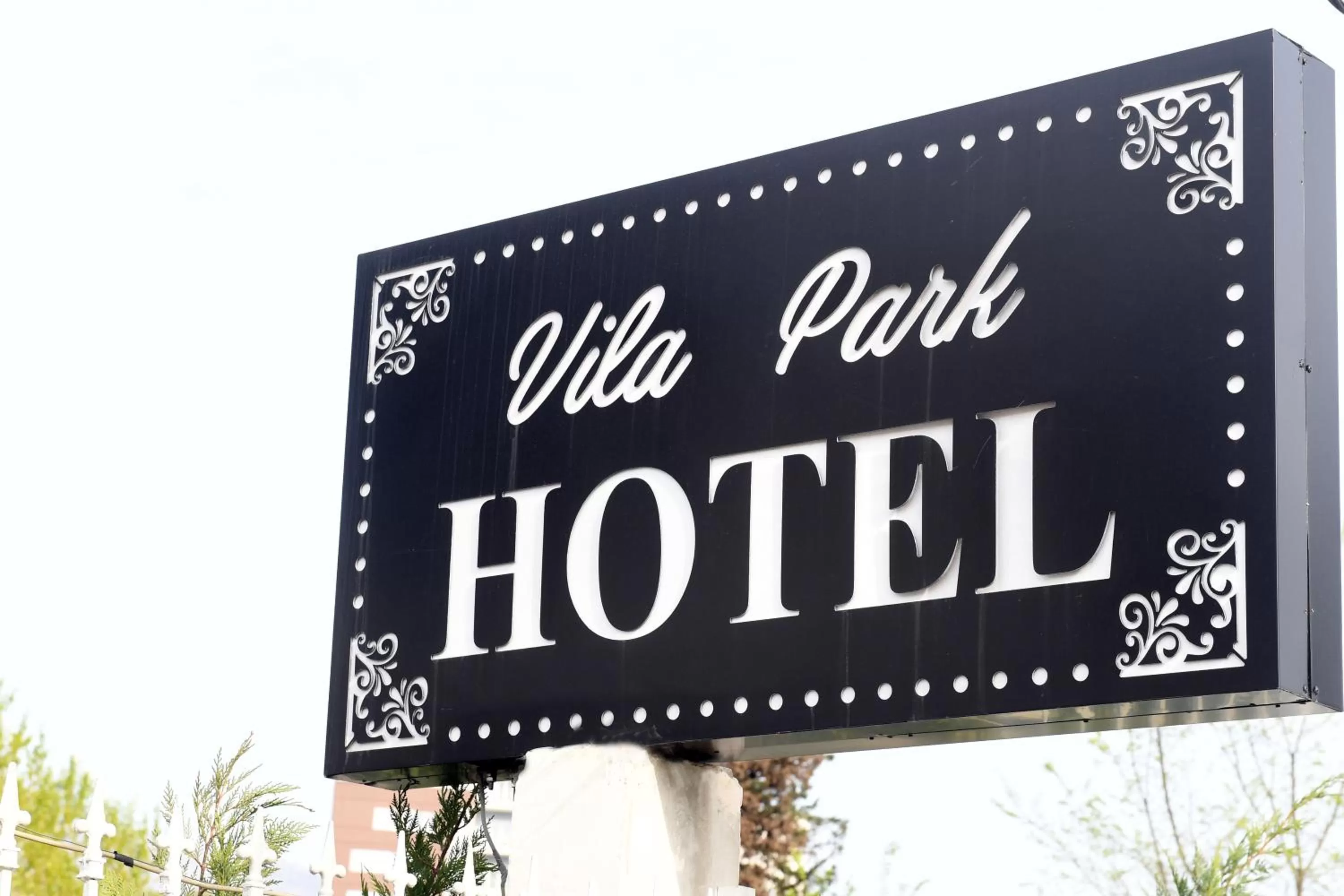 Property Logo/Sign in Vila Park Hotel 1