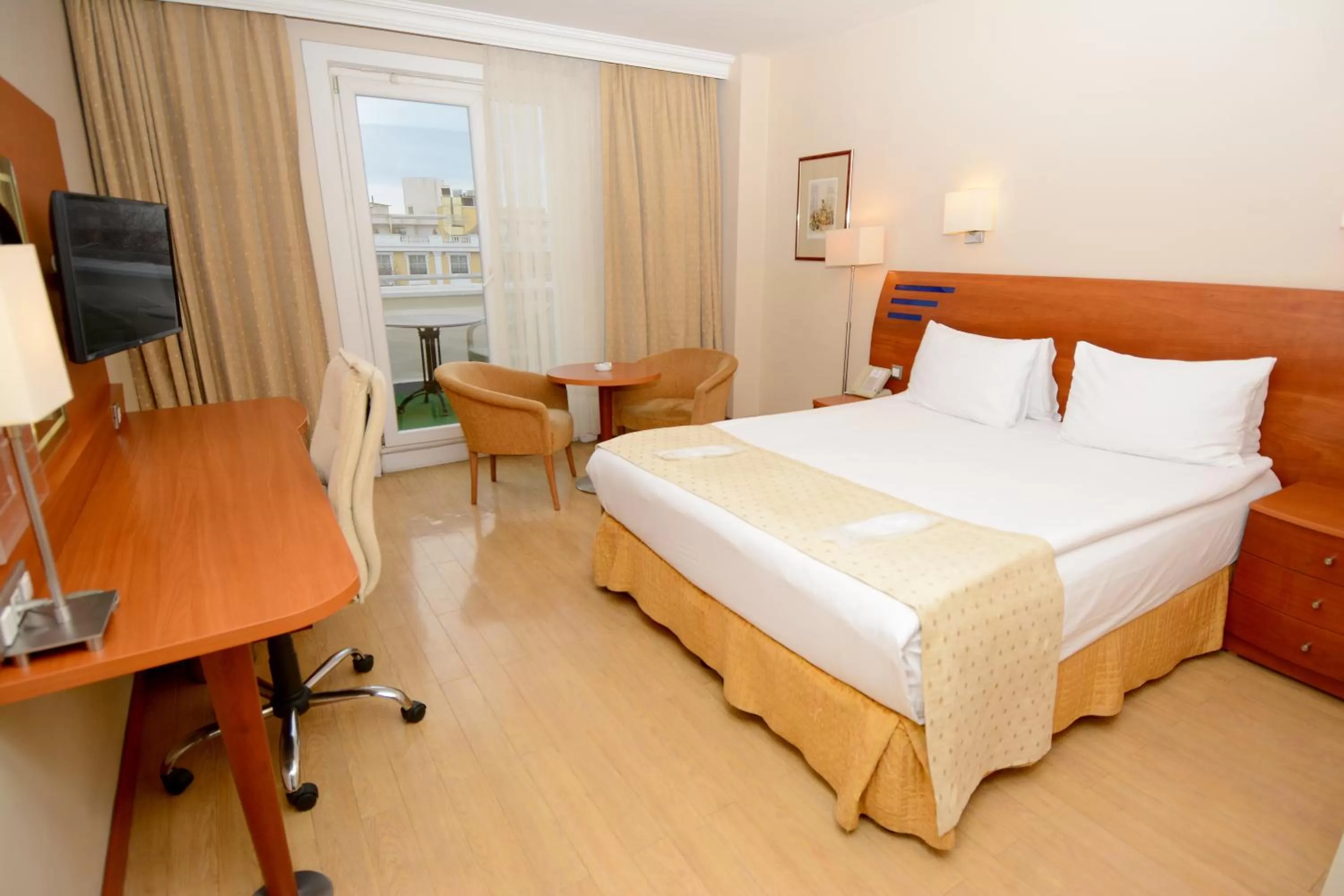 Bedroom, Bed in Holiday Inn Istanbul City by IHG