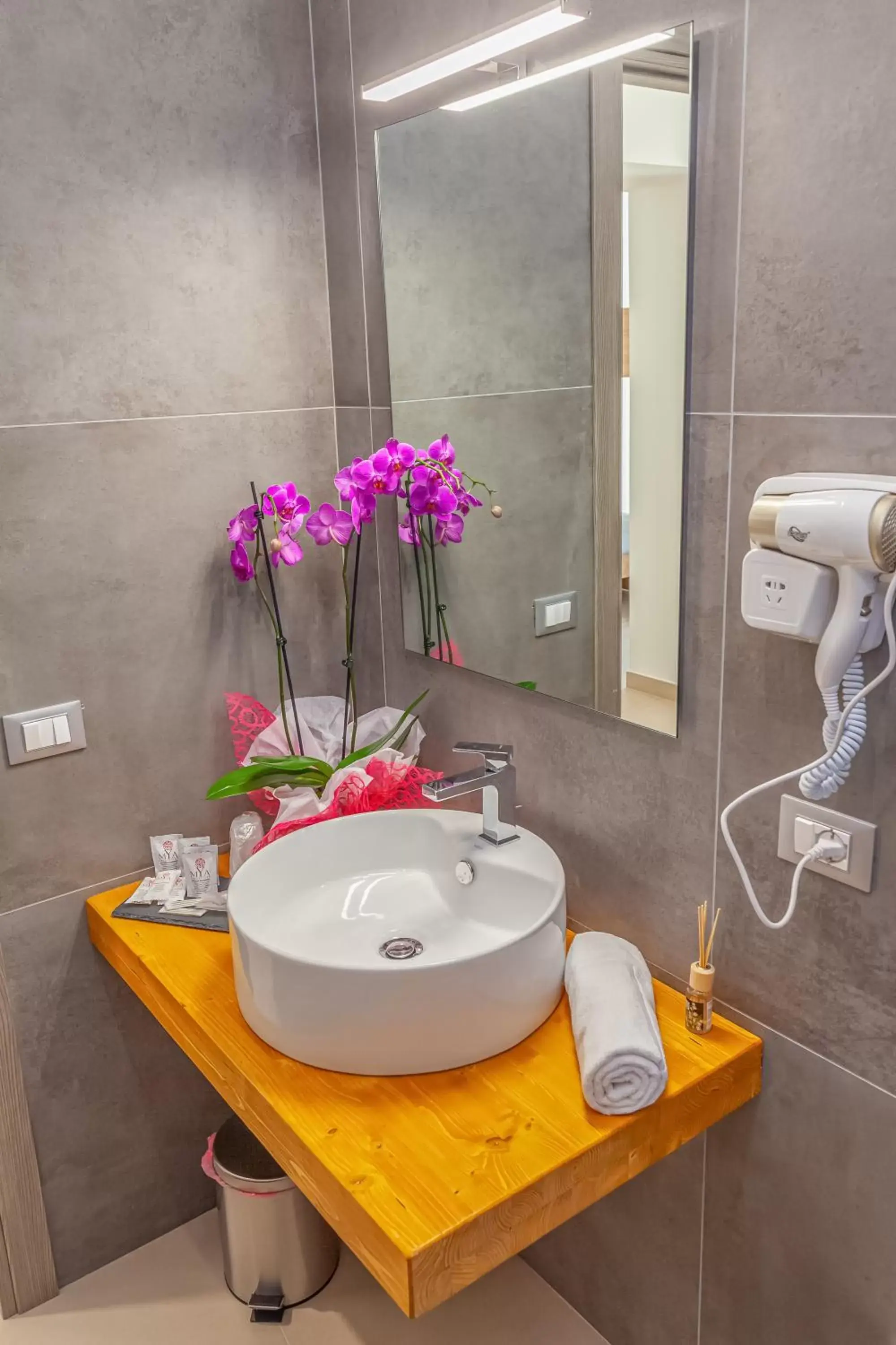 Quadruple Room with Balcony in Isgrò Rooms Quadruple Room with Balcony in Isgrò Rooms