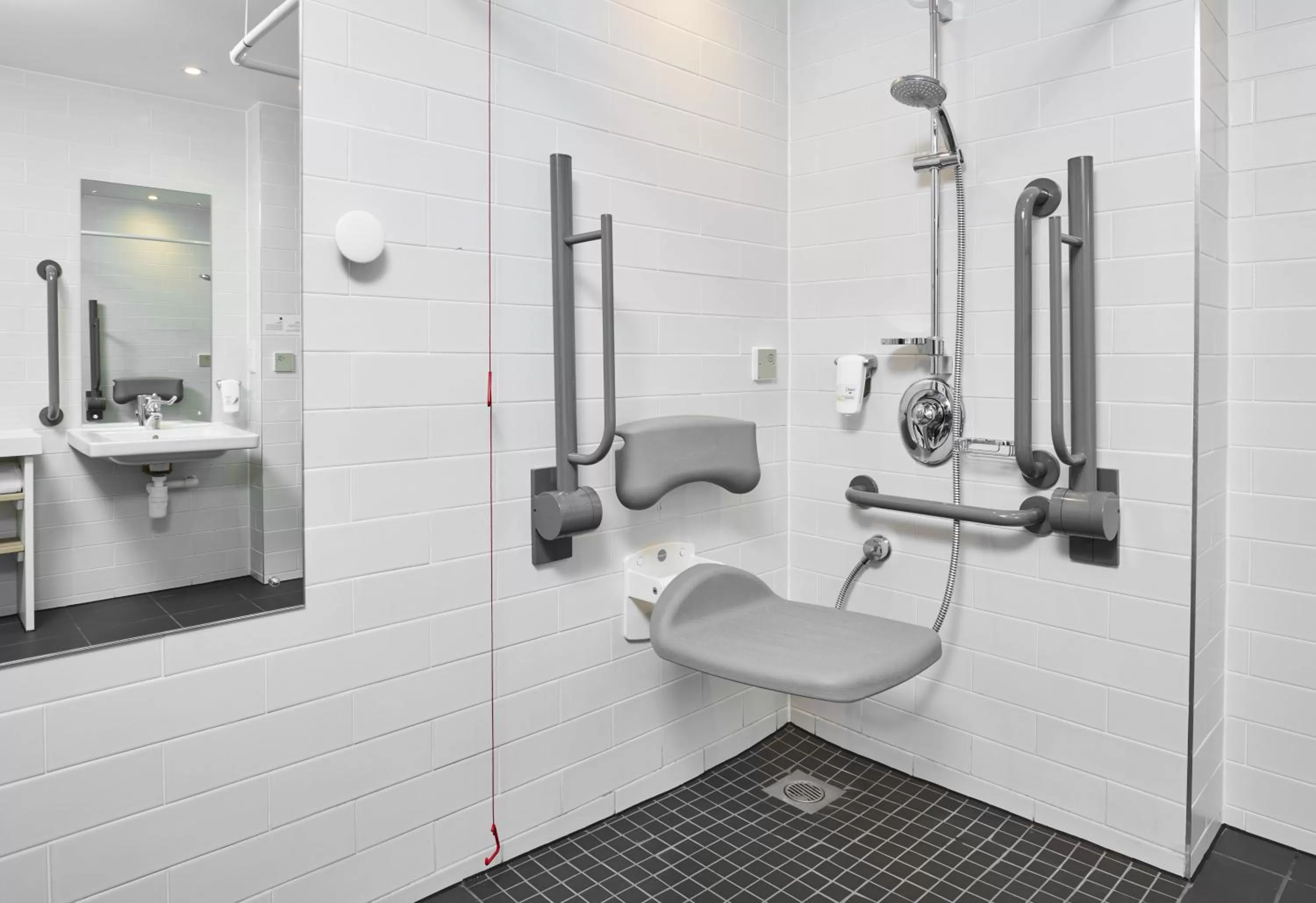 Photo of the whole room in Holiday Inn Express Dublin City Centre by IHG