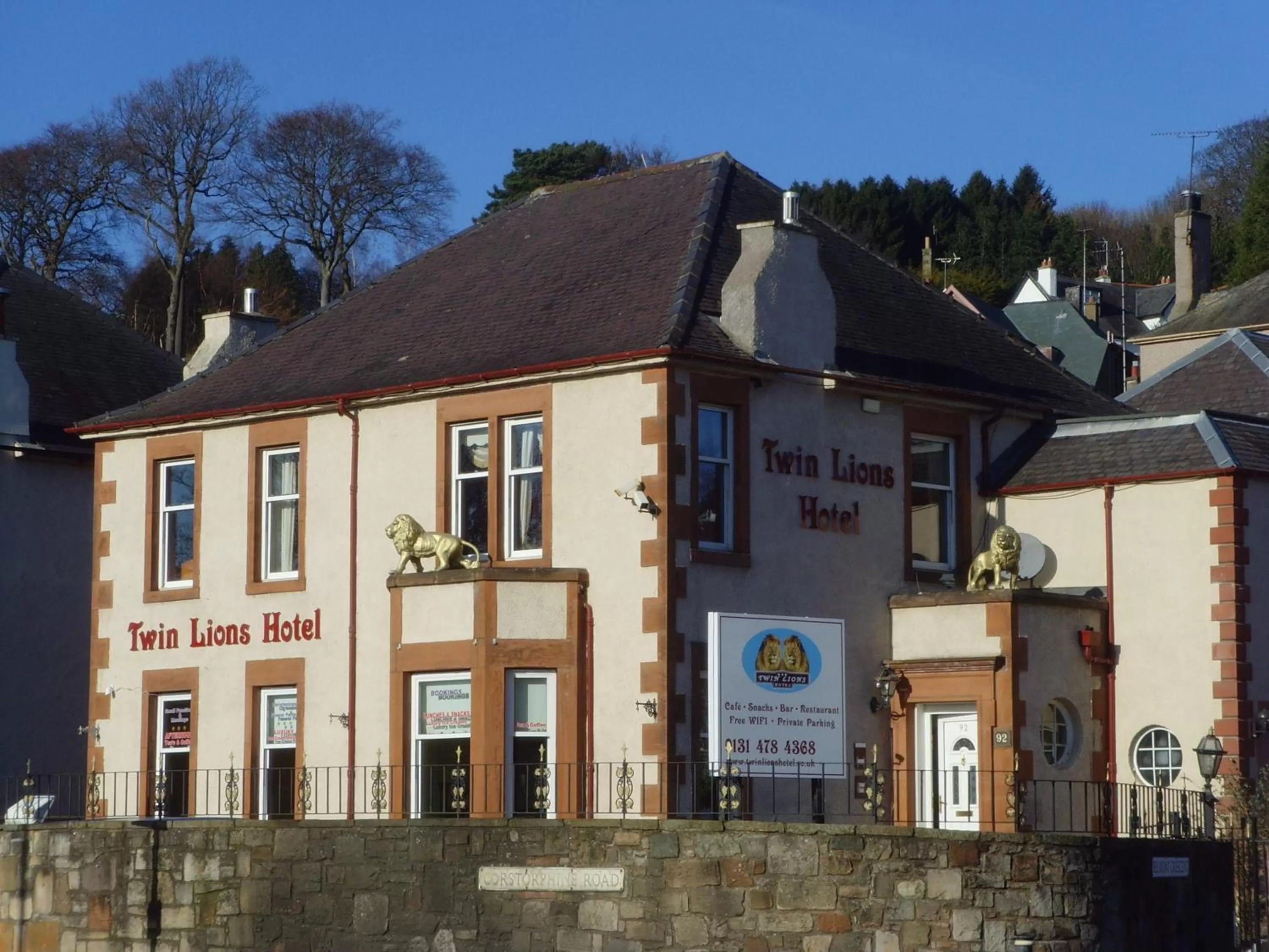 Facade/entrance in Twin Lions Hotel