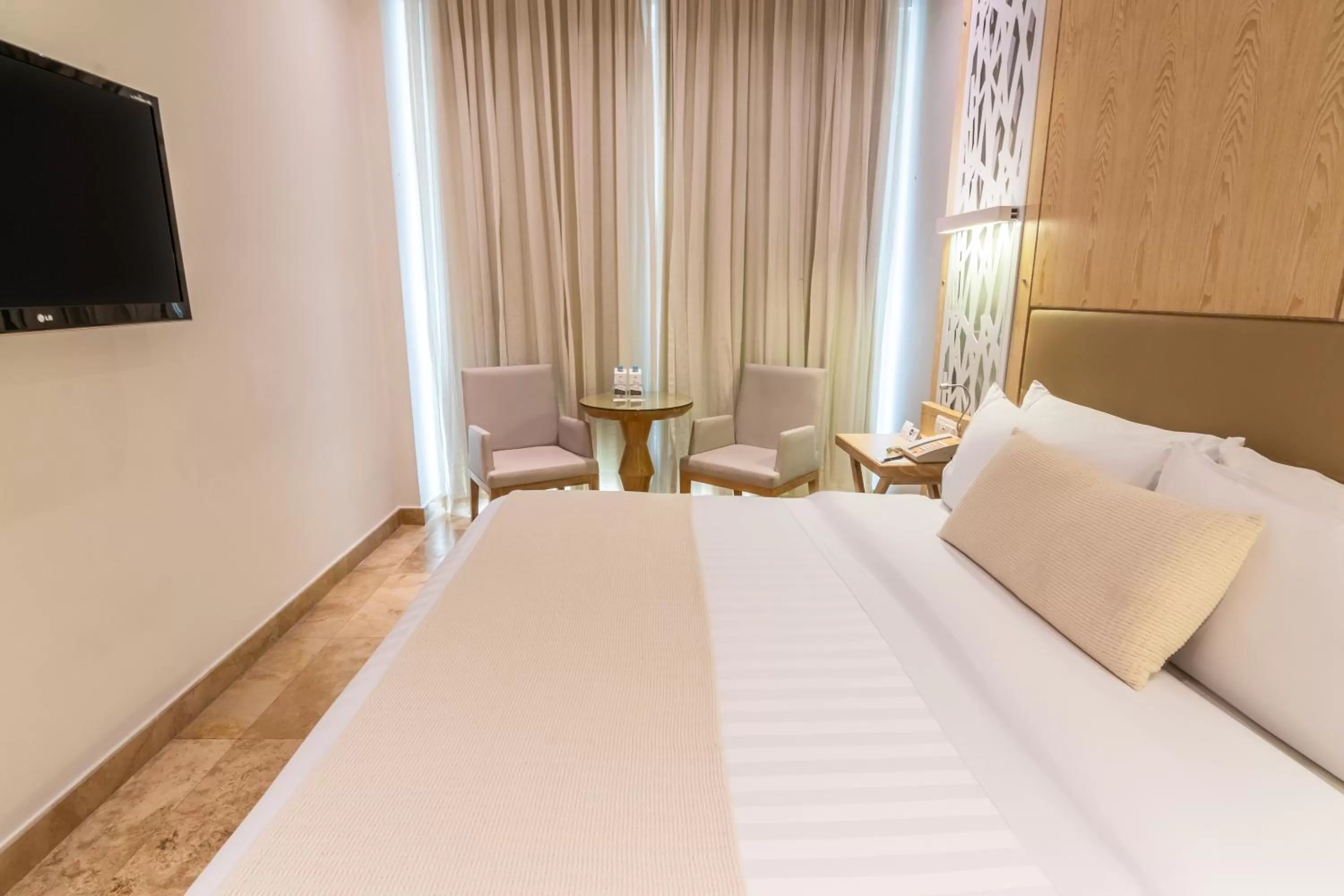 Bed in GHL Arsenal Hotel