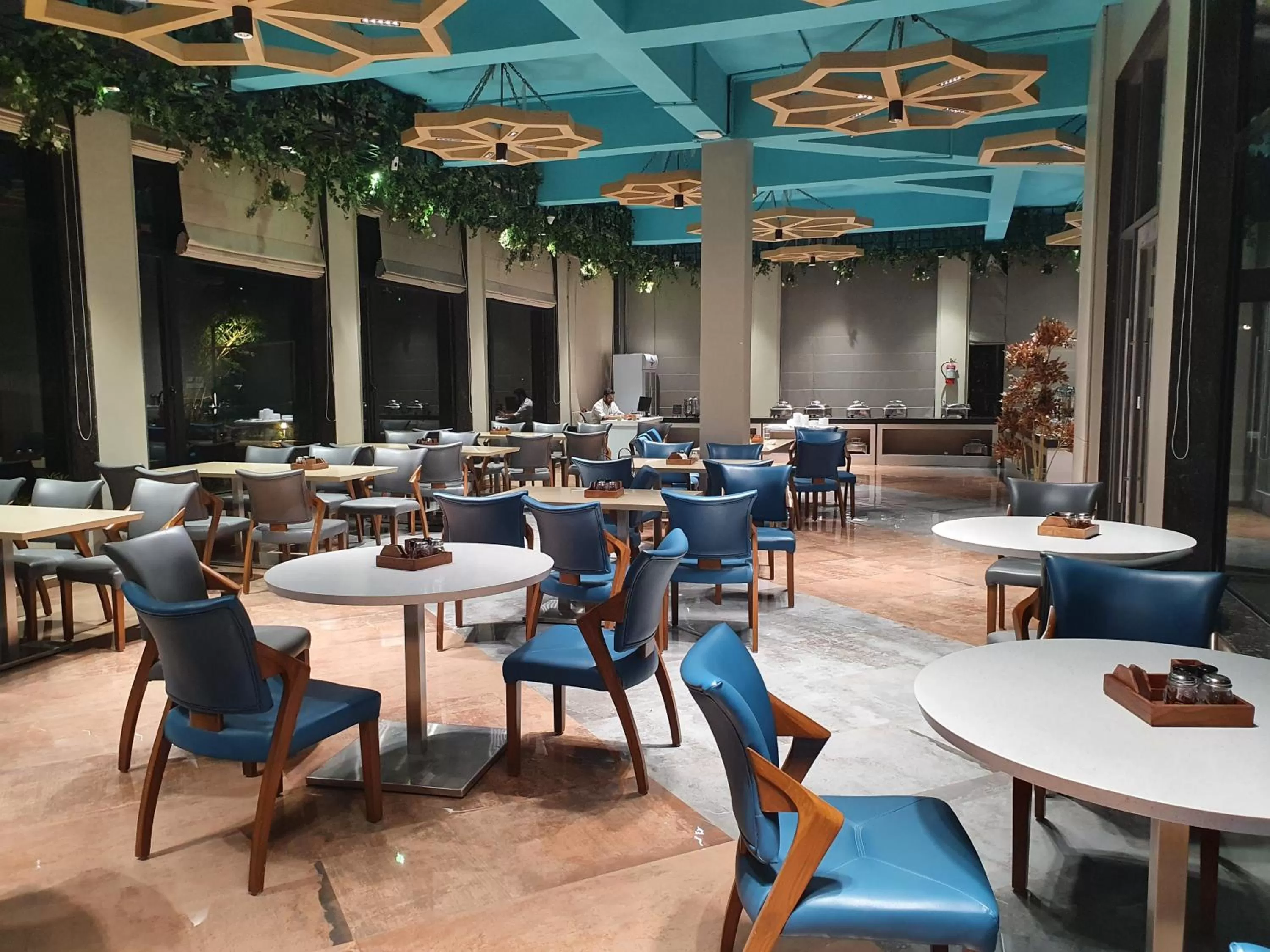 Restaurant/Places to Eat in Paraiso Resort & Club