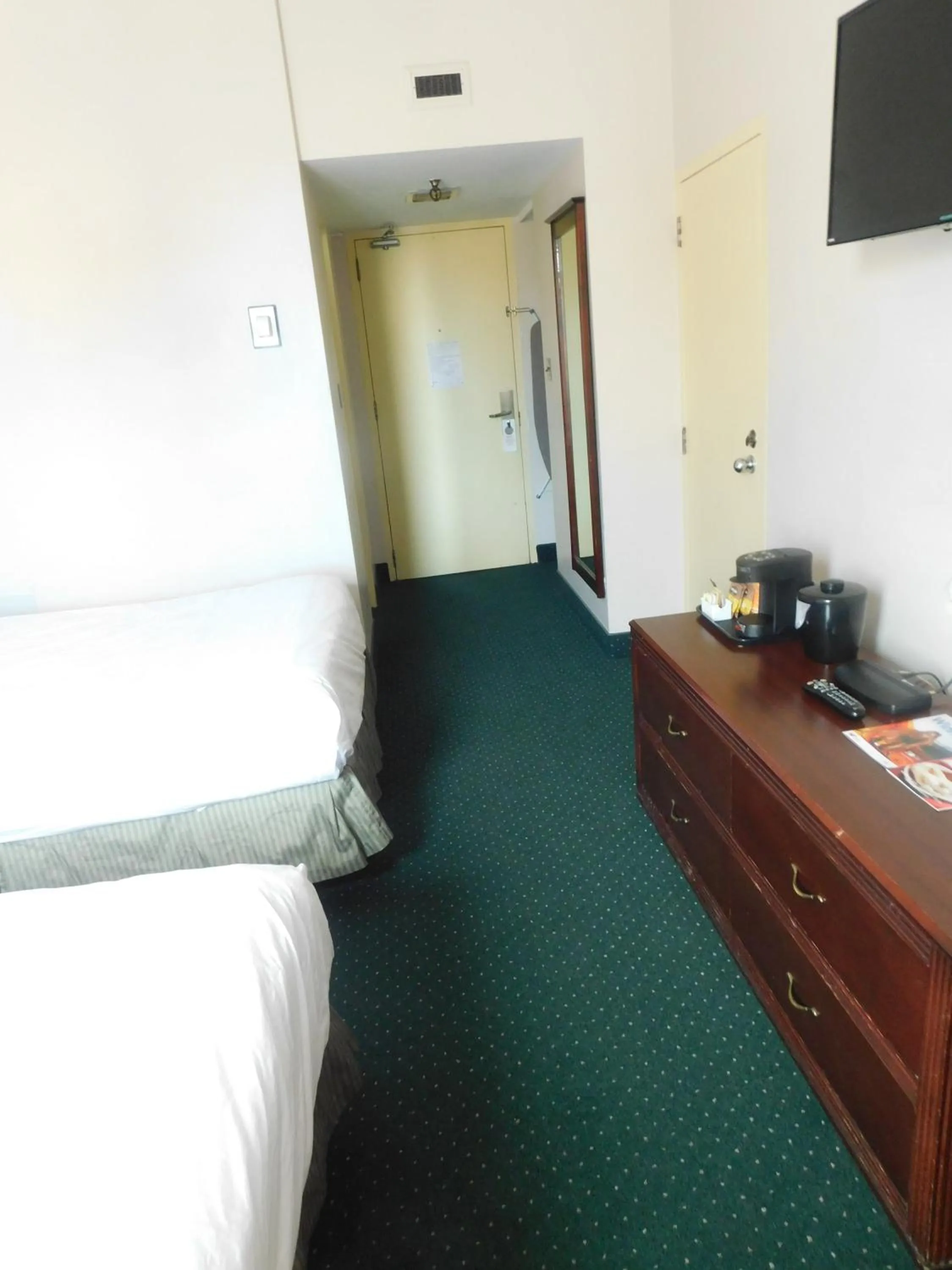 TV and multimedia in The Marlborough Hotel