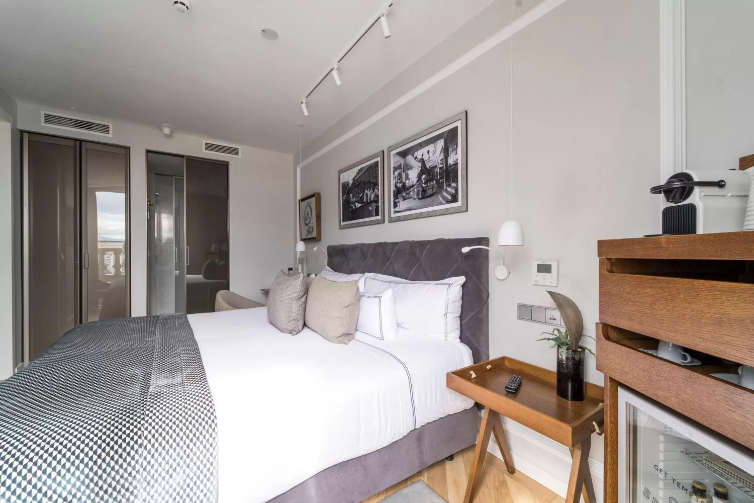 Bed in Lasala Plaza Hotel - Adults Only