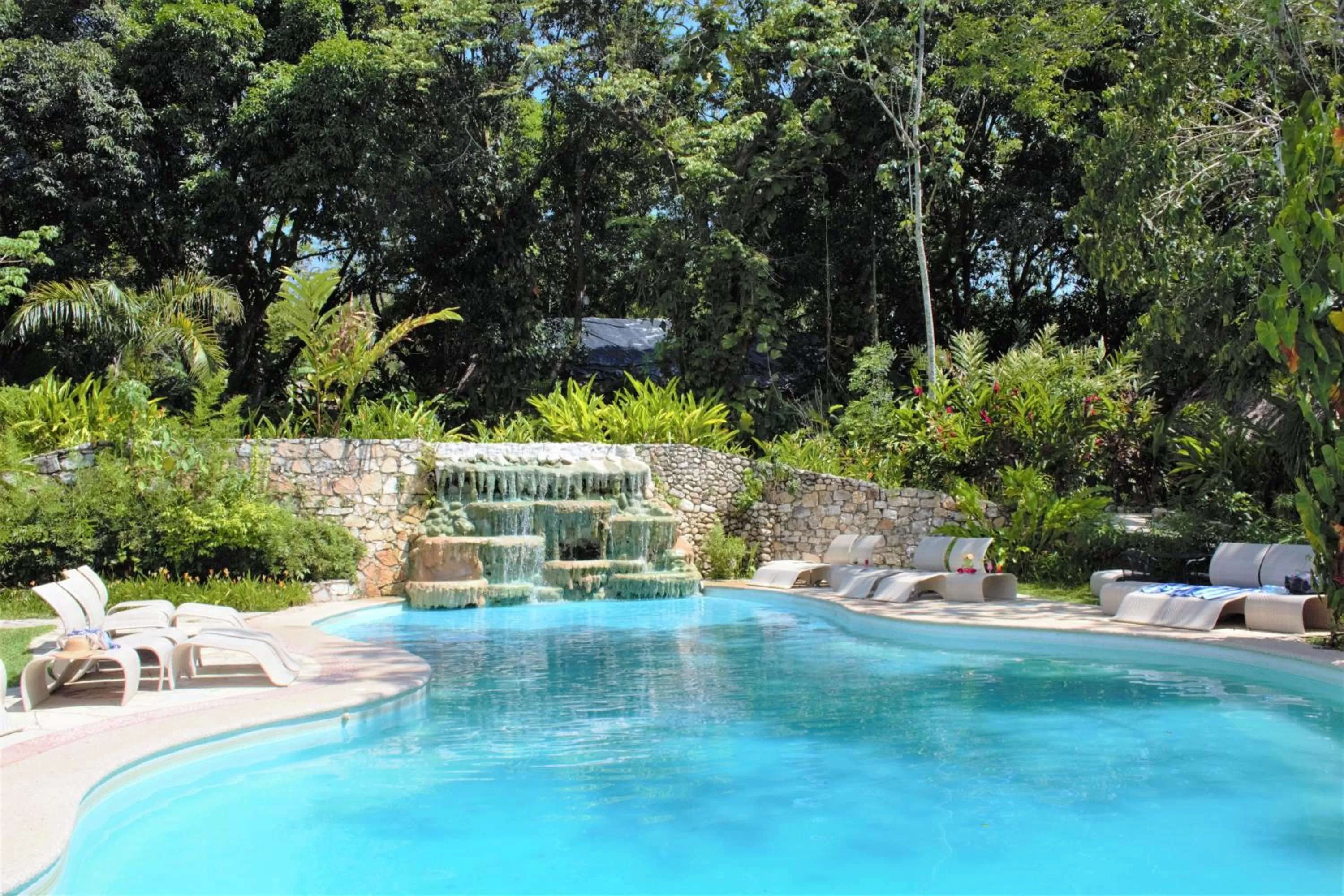 Swimming pool in Hotel La Aldea del Halach Huinic