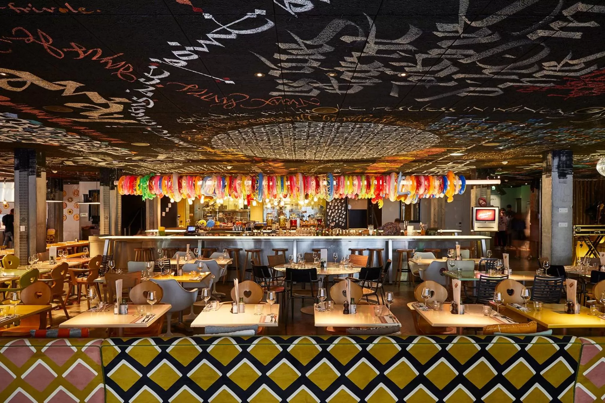 Restaurant/places to eat in Mama Shelter Bordeaux Centre