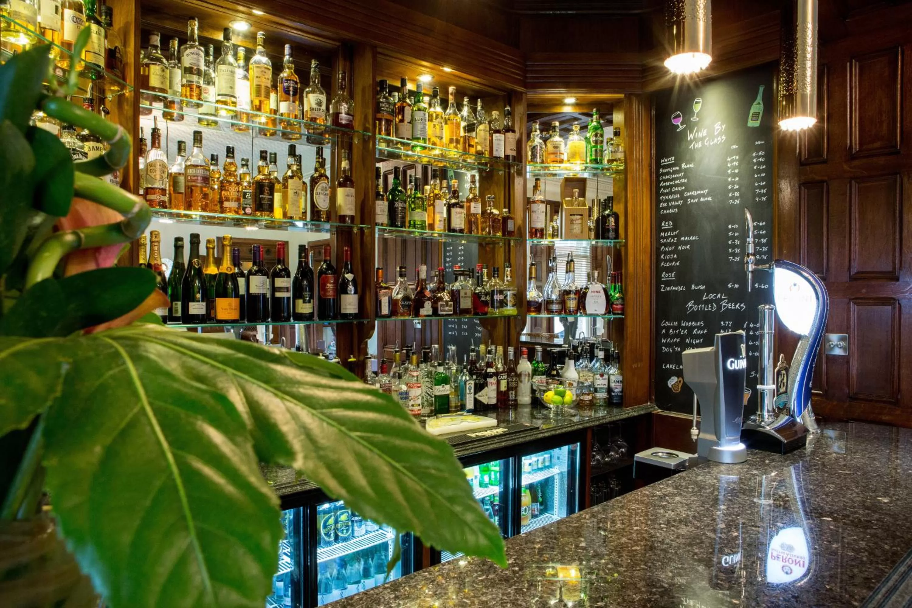 Lounge or bar in Applegarth Villa Hotel & Restaurant (Adult Only)
