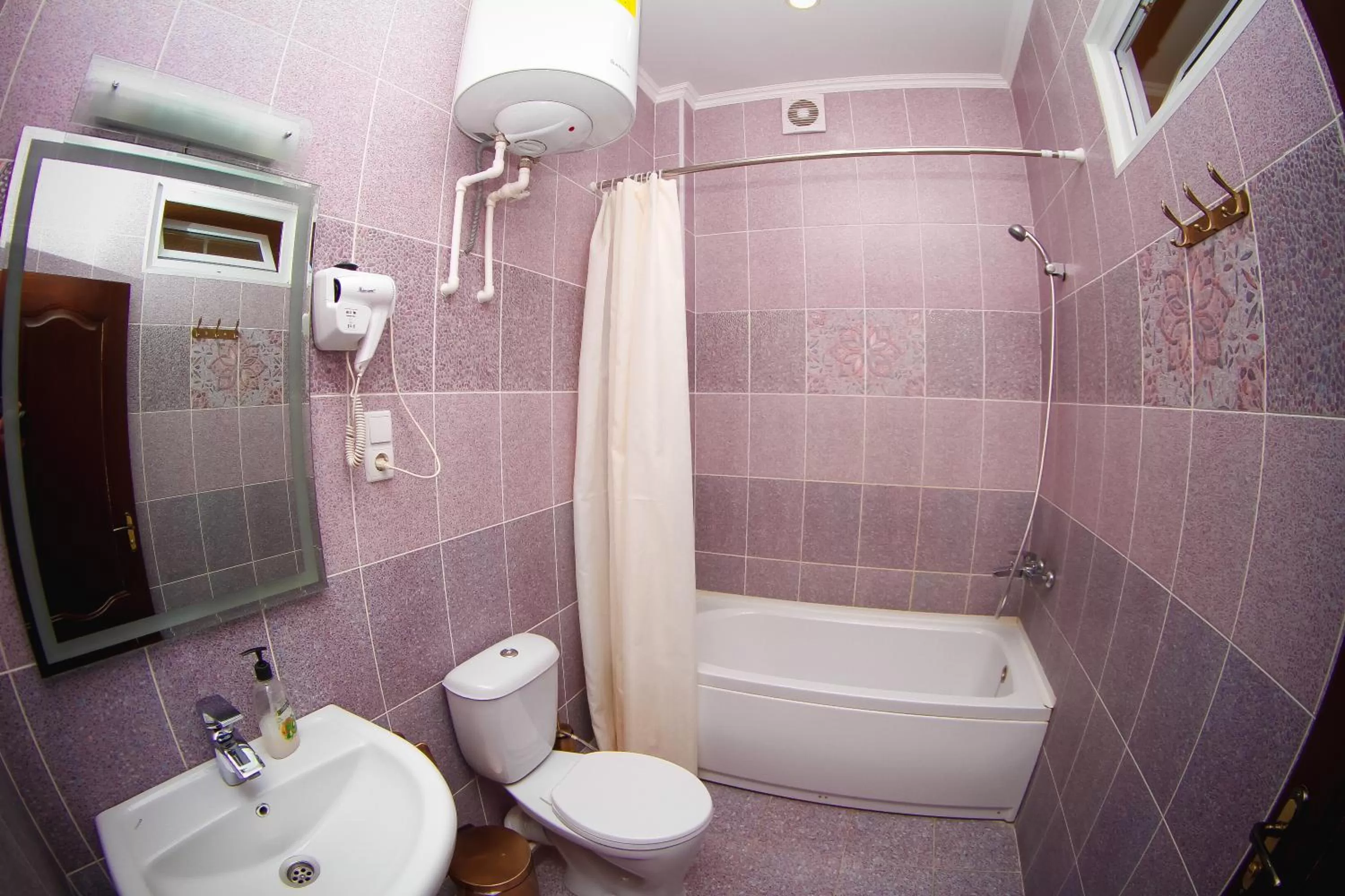 Shower, Bathroom in Armon Apart Hotel