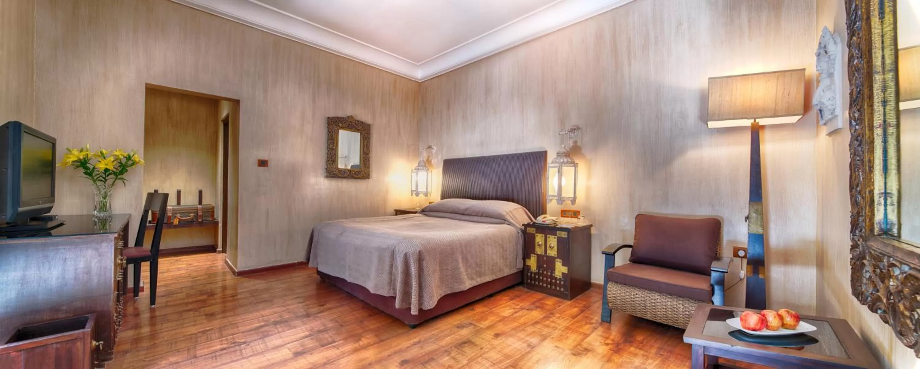 Photo of the whole room, Bed in Ajit Bhawan - A Palace Resort