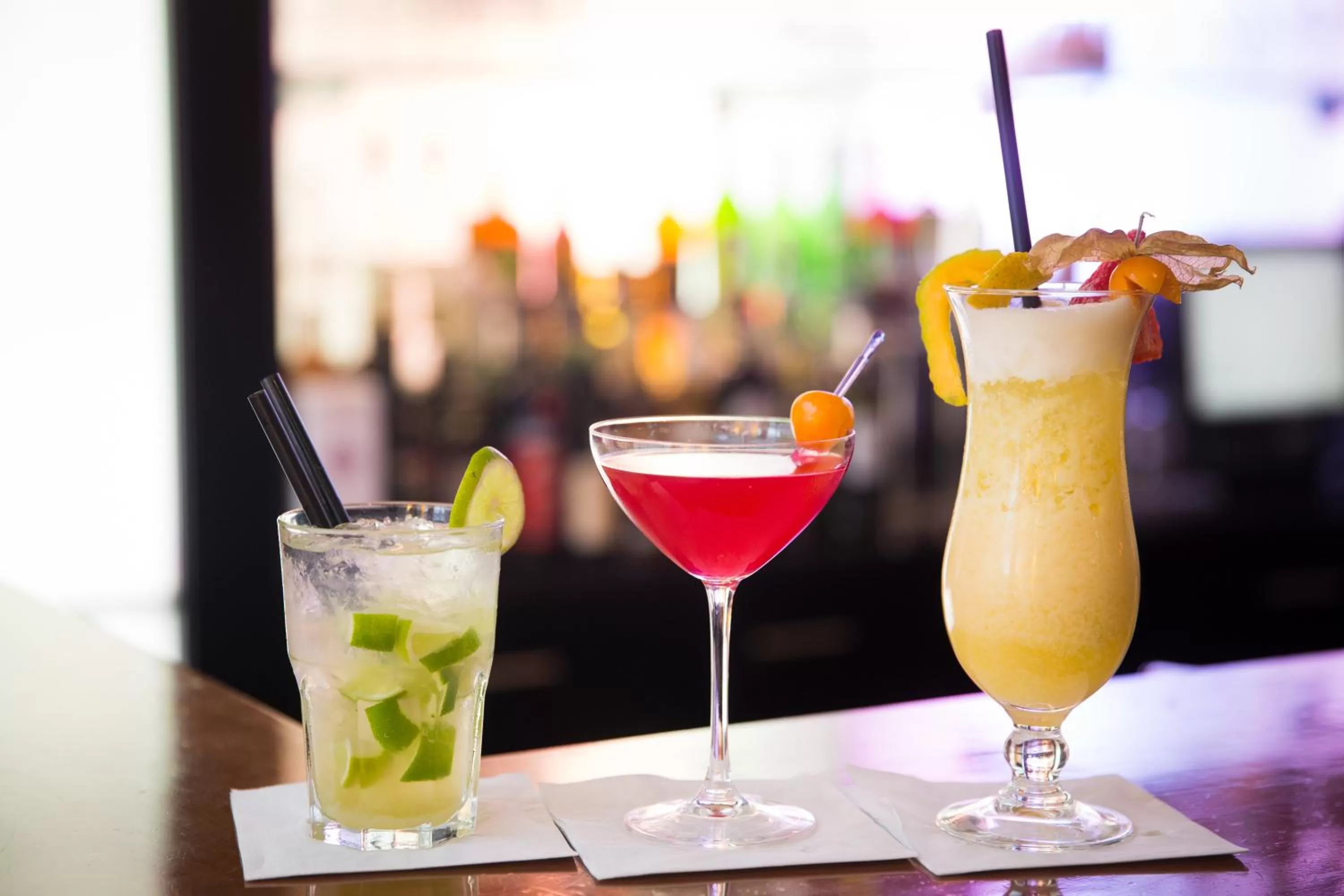 Lounge or bar in Crowne Plaza Frankfurt Congress Hotel by IHG