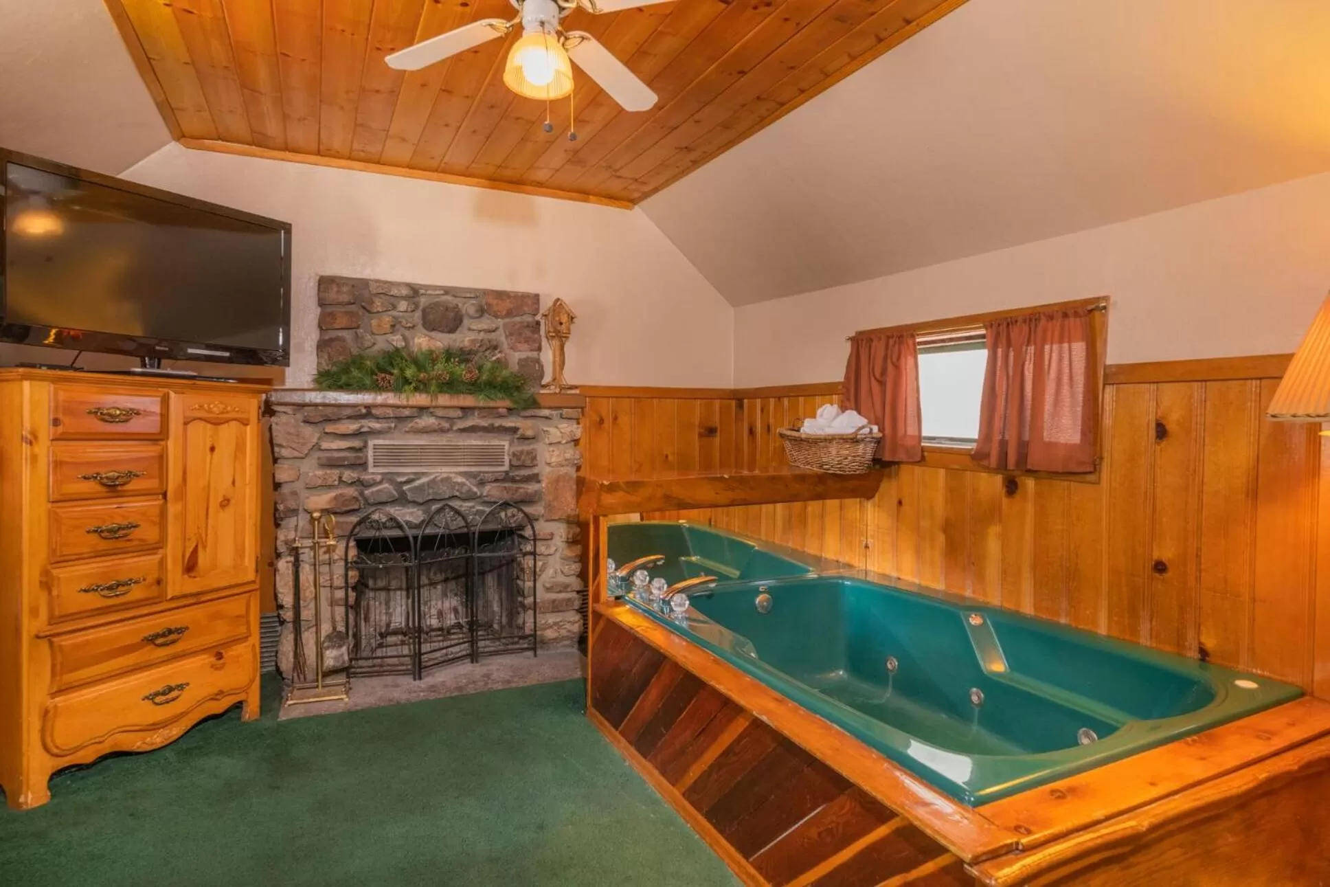 Hot Tub in Black Forest Lodge