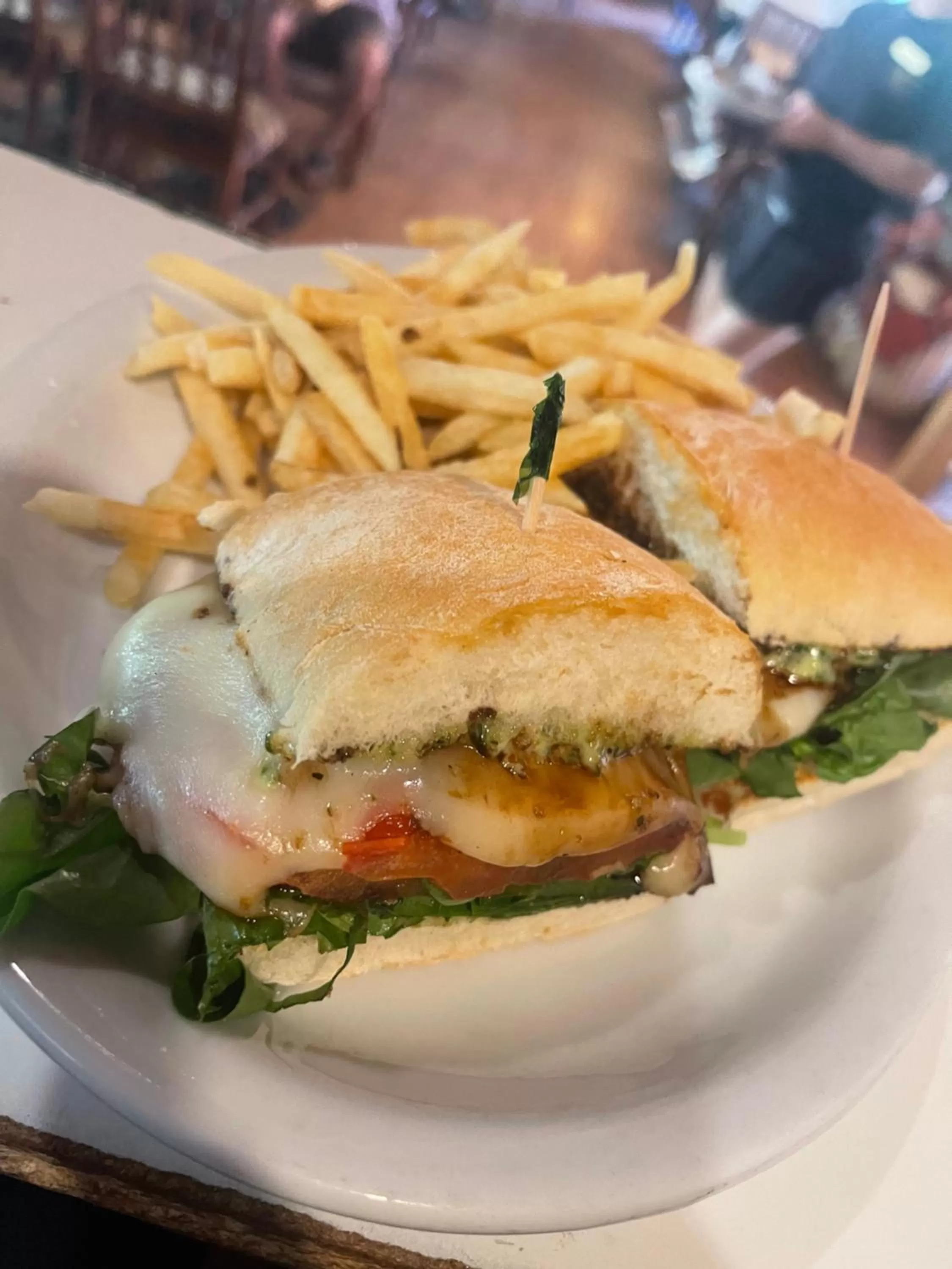 Restaurant/places to eat in Silver Fork Lodge & Restaurant