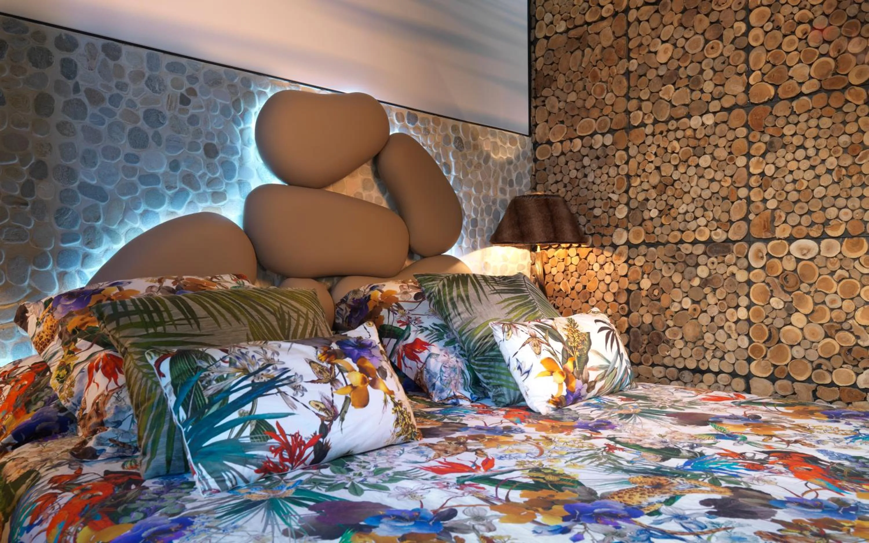 Bed in Spagna Royal Suite