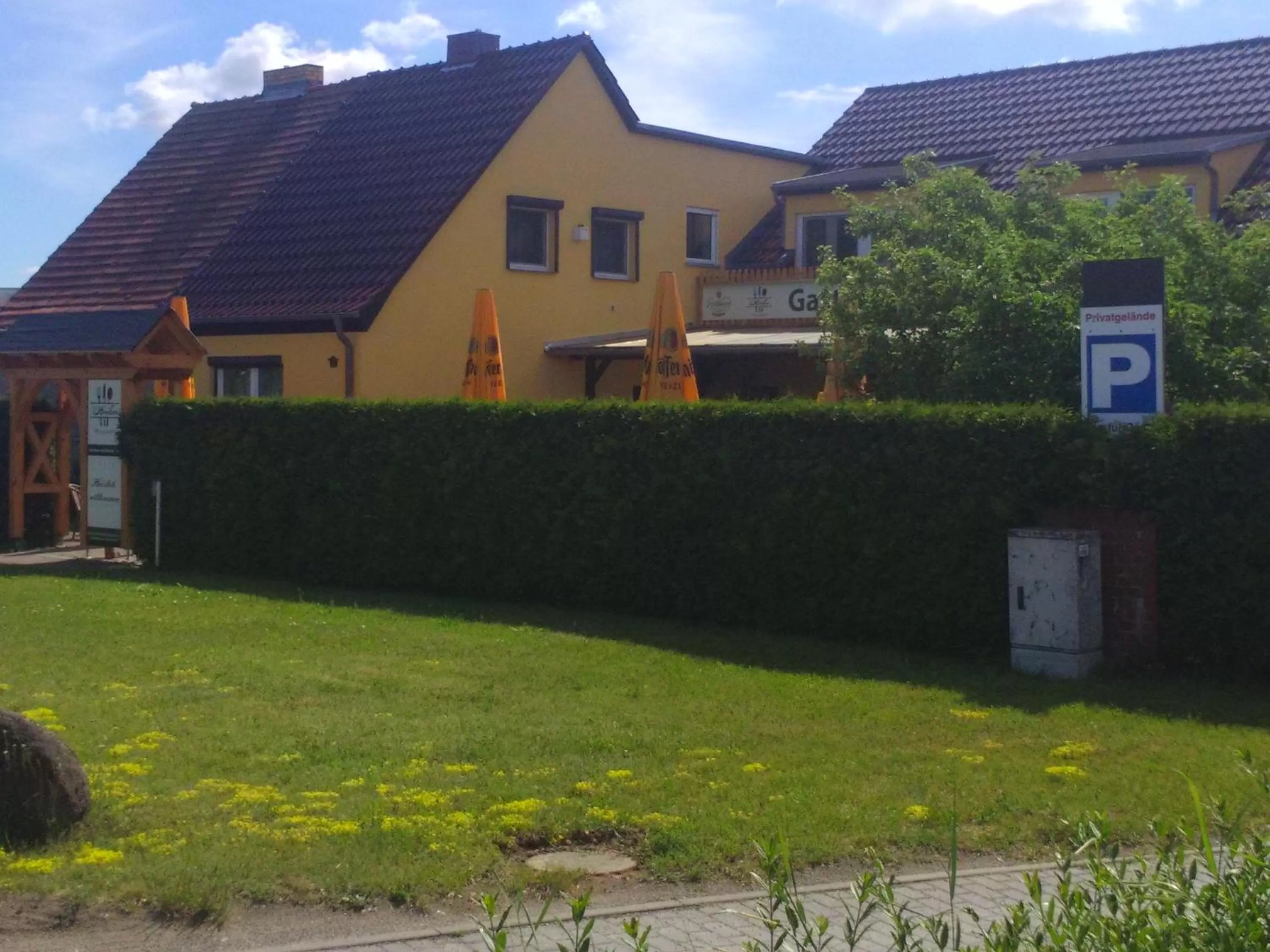 Property building in Gasthaus Zur Hecke