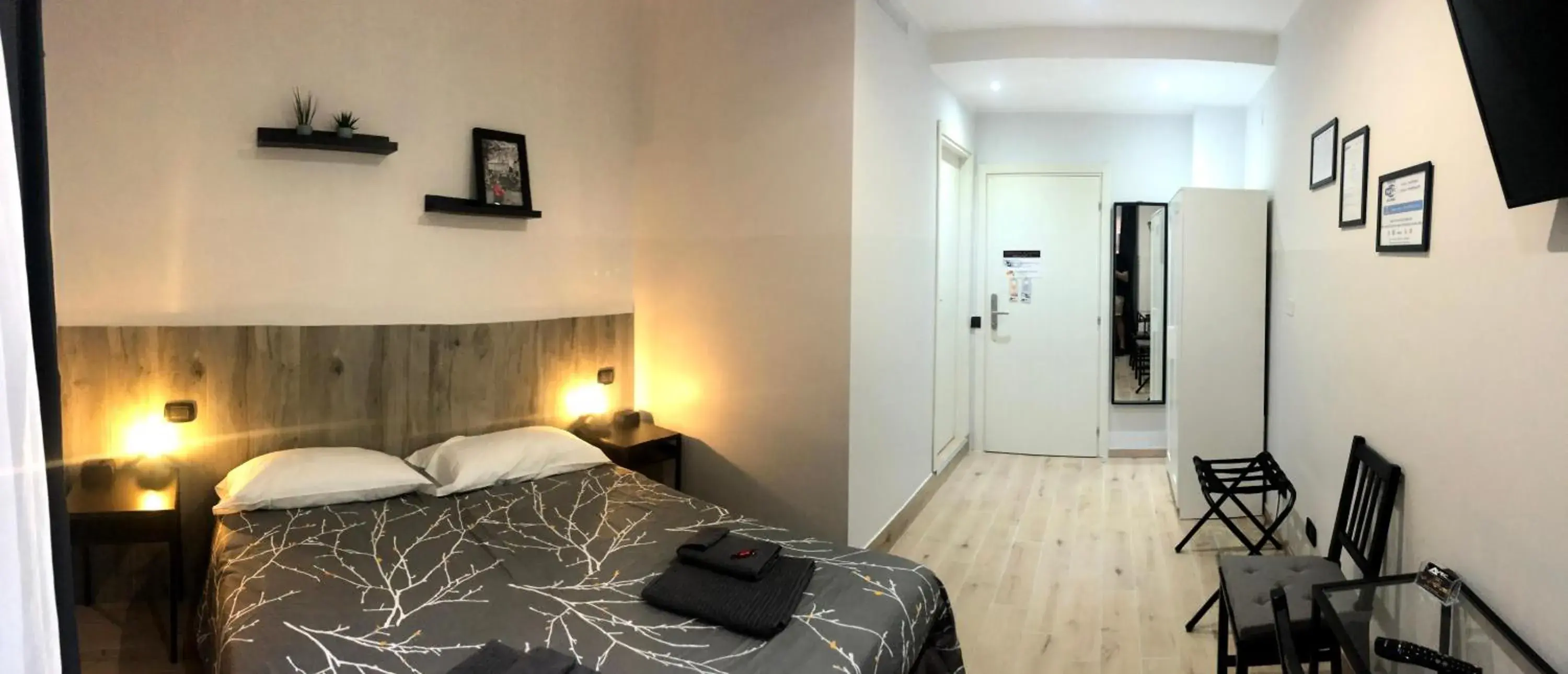 Double Room with Private Bathroom in Avec Moi Roma Double Room with Private Bathroom in Avec Moi Roma
