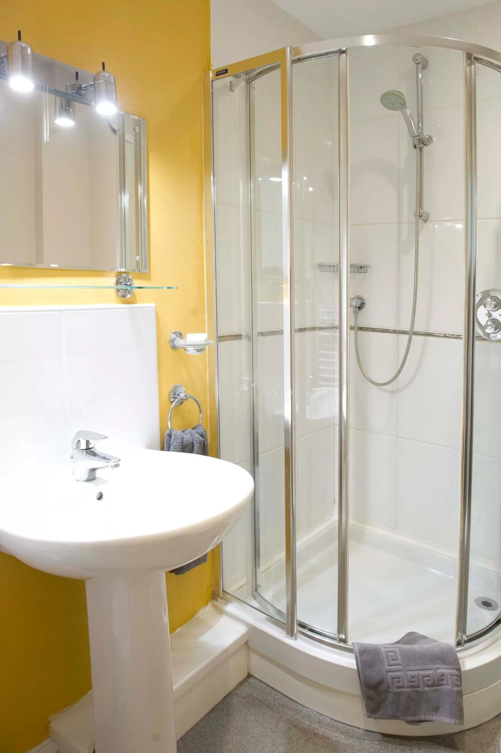 Rose and Crown Hotel