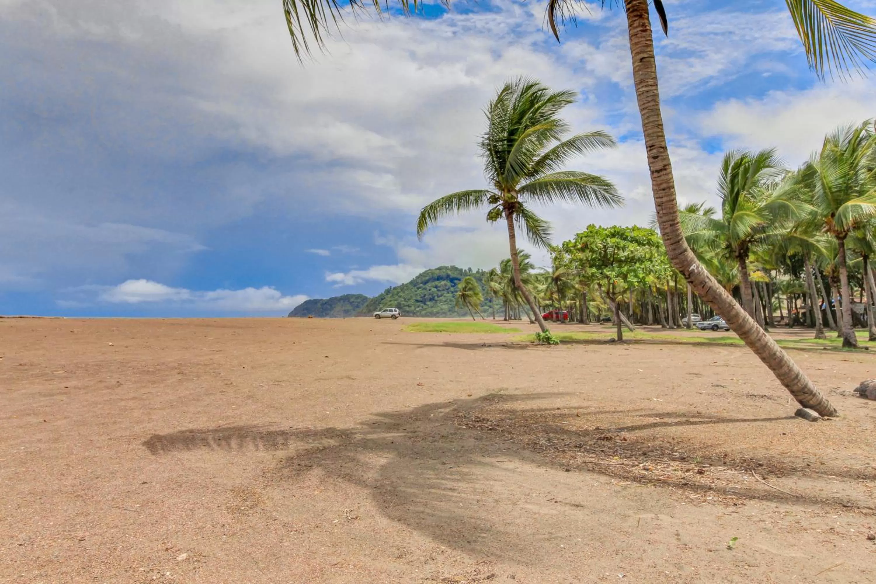 Beach in Diamante del Sol 602N