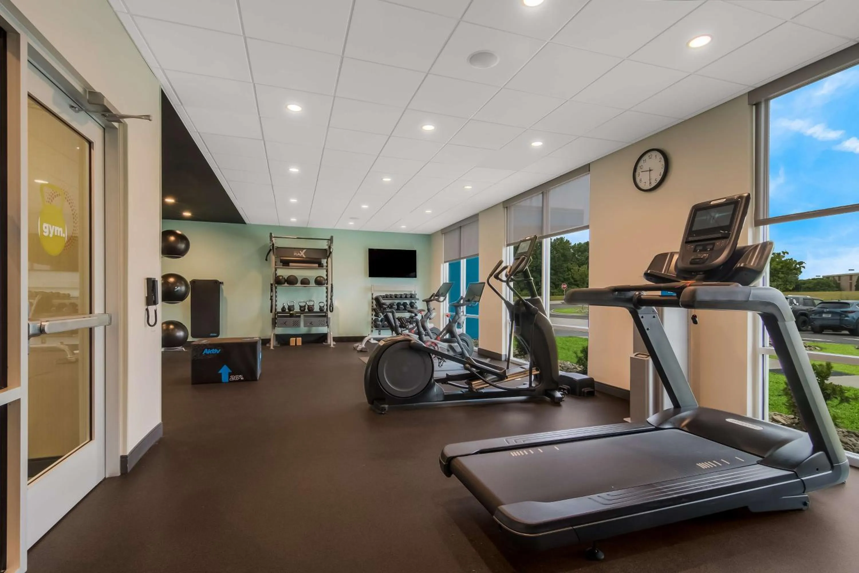 Fitness centre/facilities in Tru By Hilton Wilson