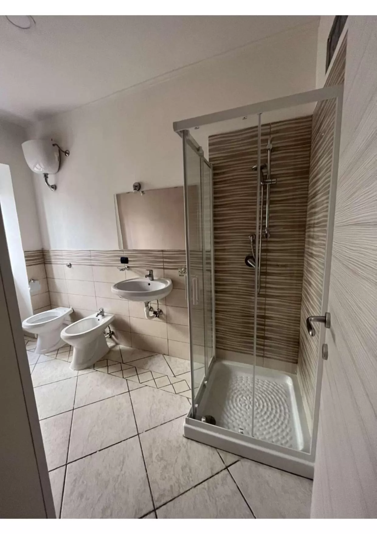 Shower, Bathroom in La Svolta rooms