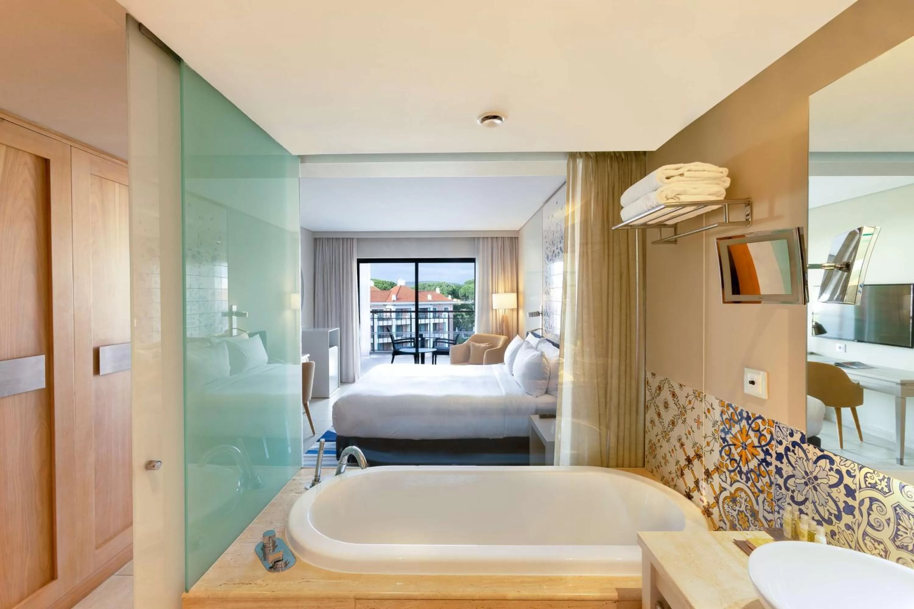 Bathroom, Bed in Hilton Vilamoura