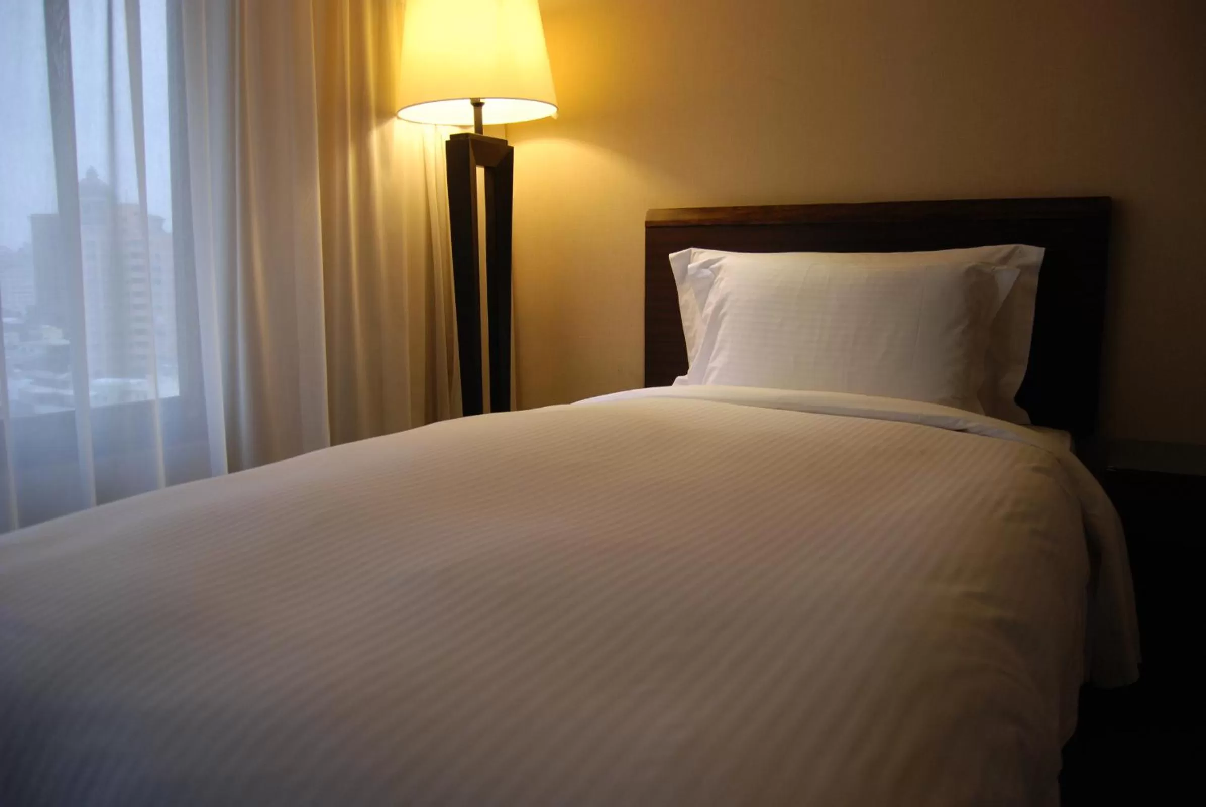 bunk bed, Bed in Century Hotel Taoyuan