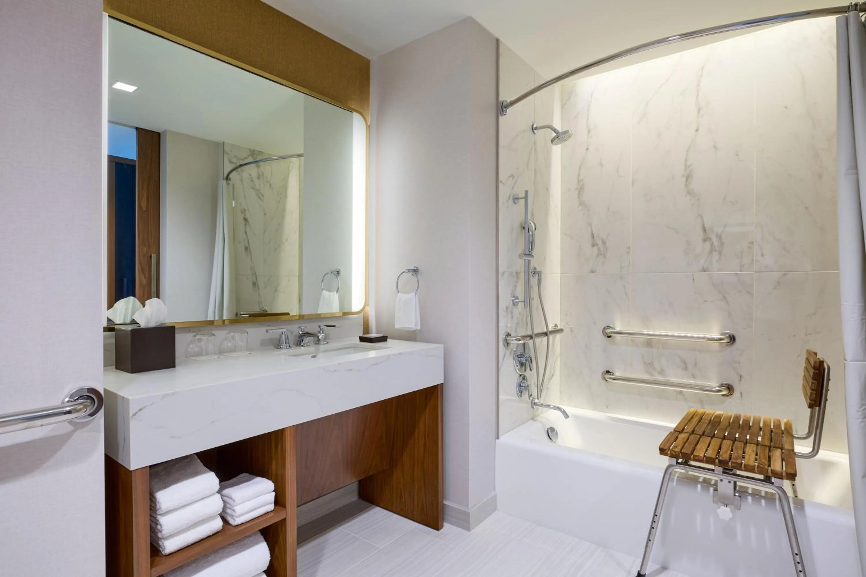 Bathroom in JW Marriott Dallas Arts District