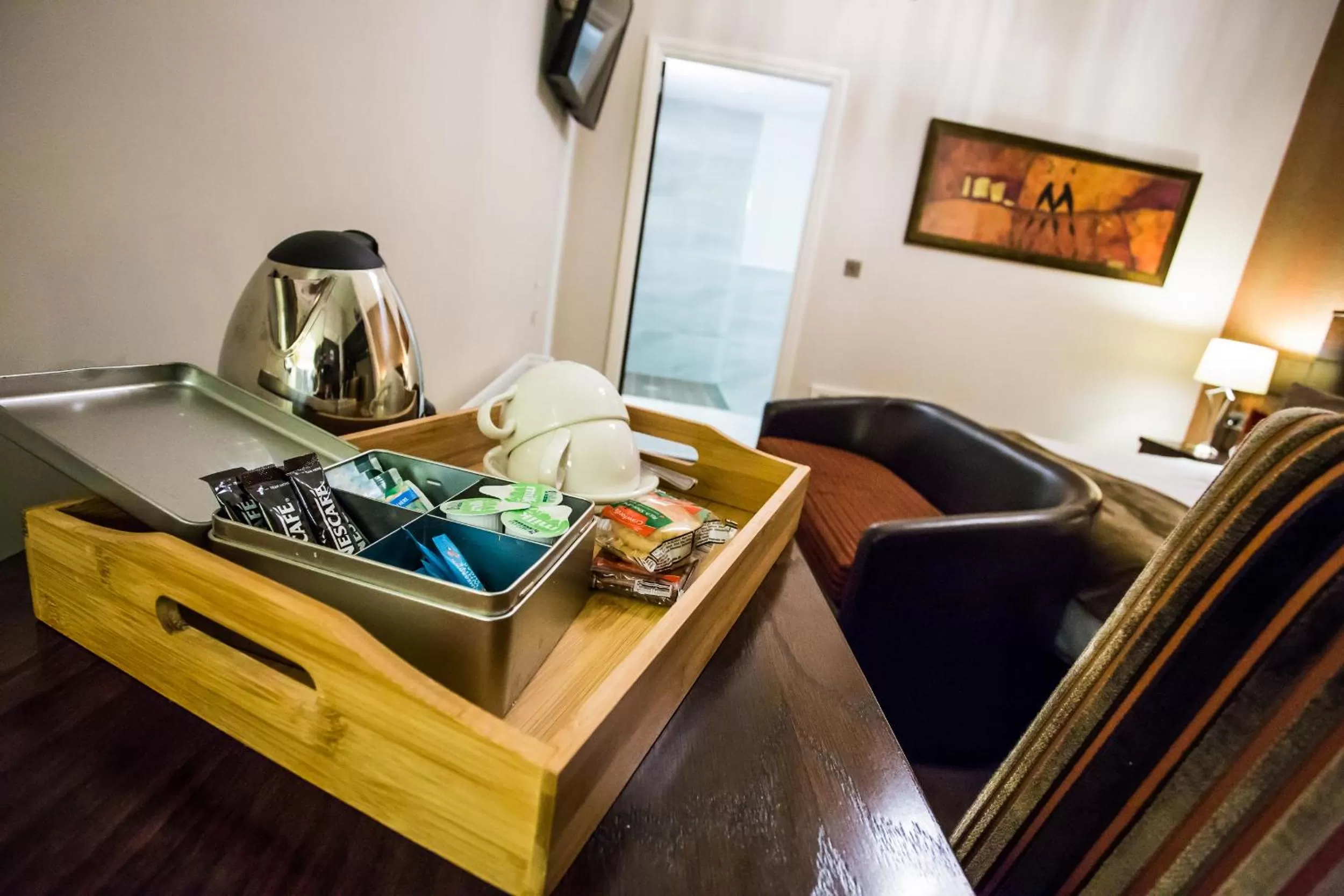 Coffee/tea facilities in The Duke of Edinburgh Hotel & Bar